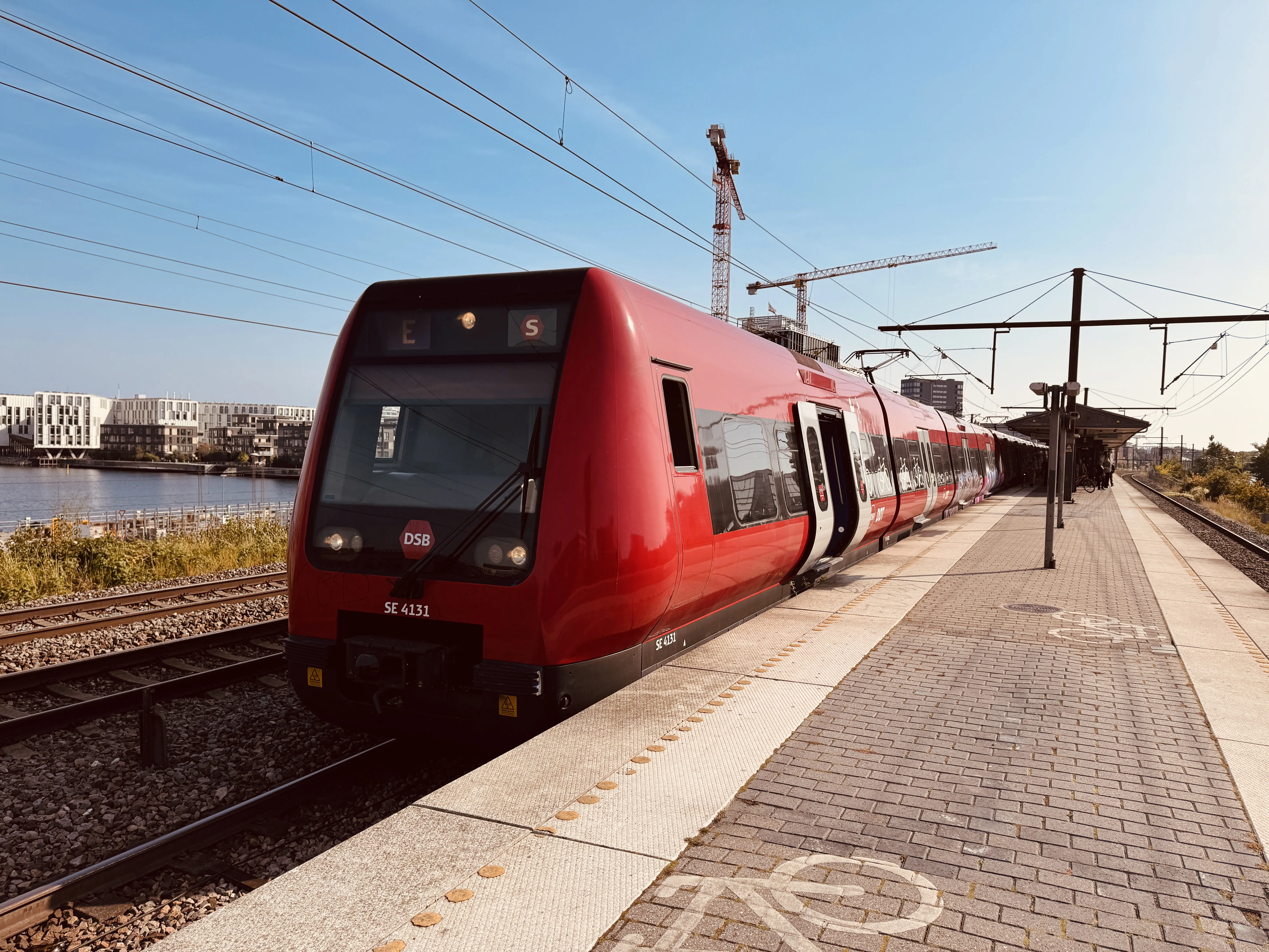 Billede af DSB SE 4131 fotograferet ud for Nordhavn S-togstrinbræt.