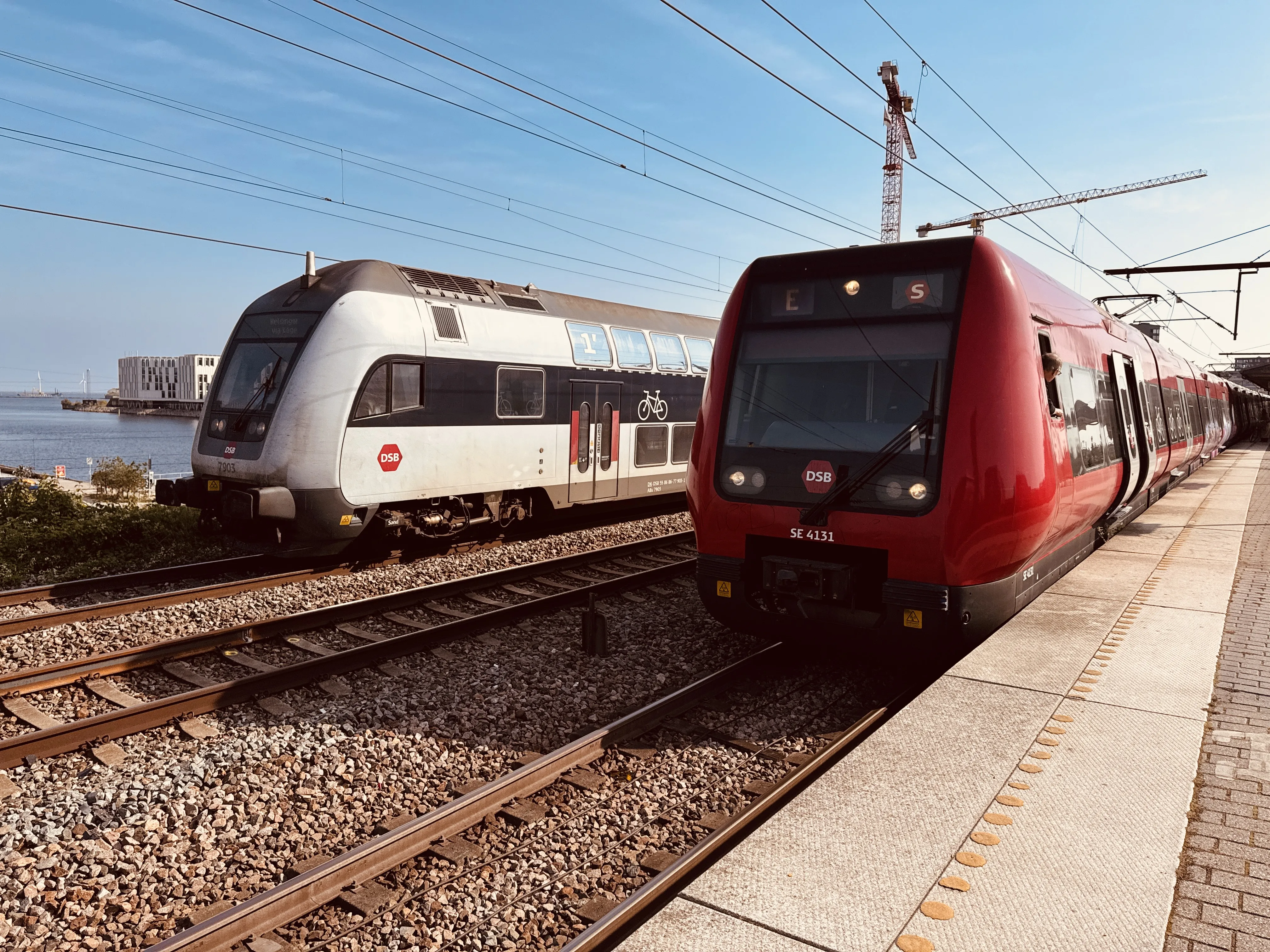 Billede af DSB SE 4131 fotograferet ud for Nordhavn S-togstrinbræt.