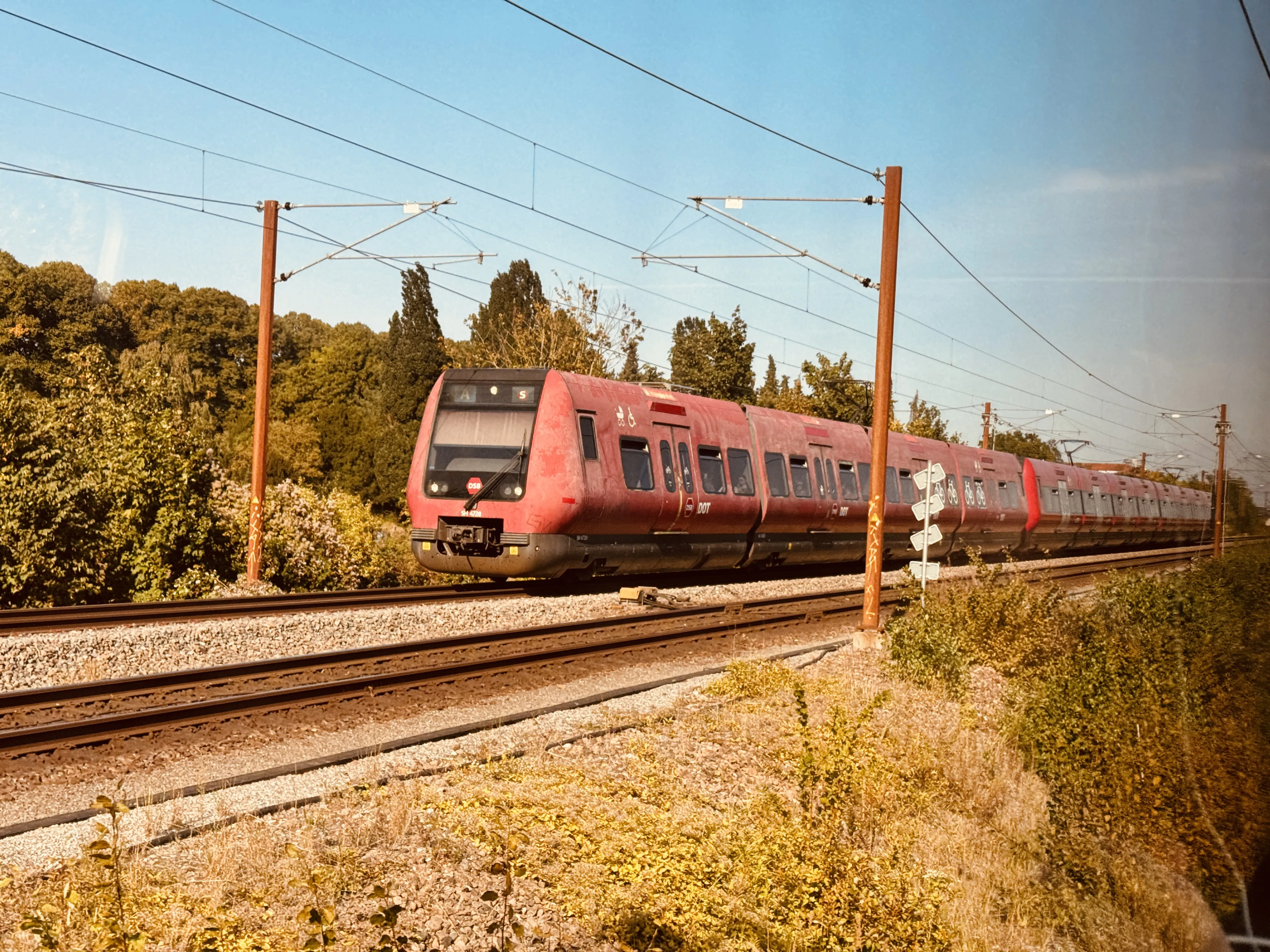 Billede af DSB SE 4128 fotograferet ud for Sydhavn S-togstrinbræt.