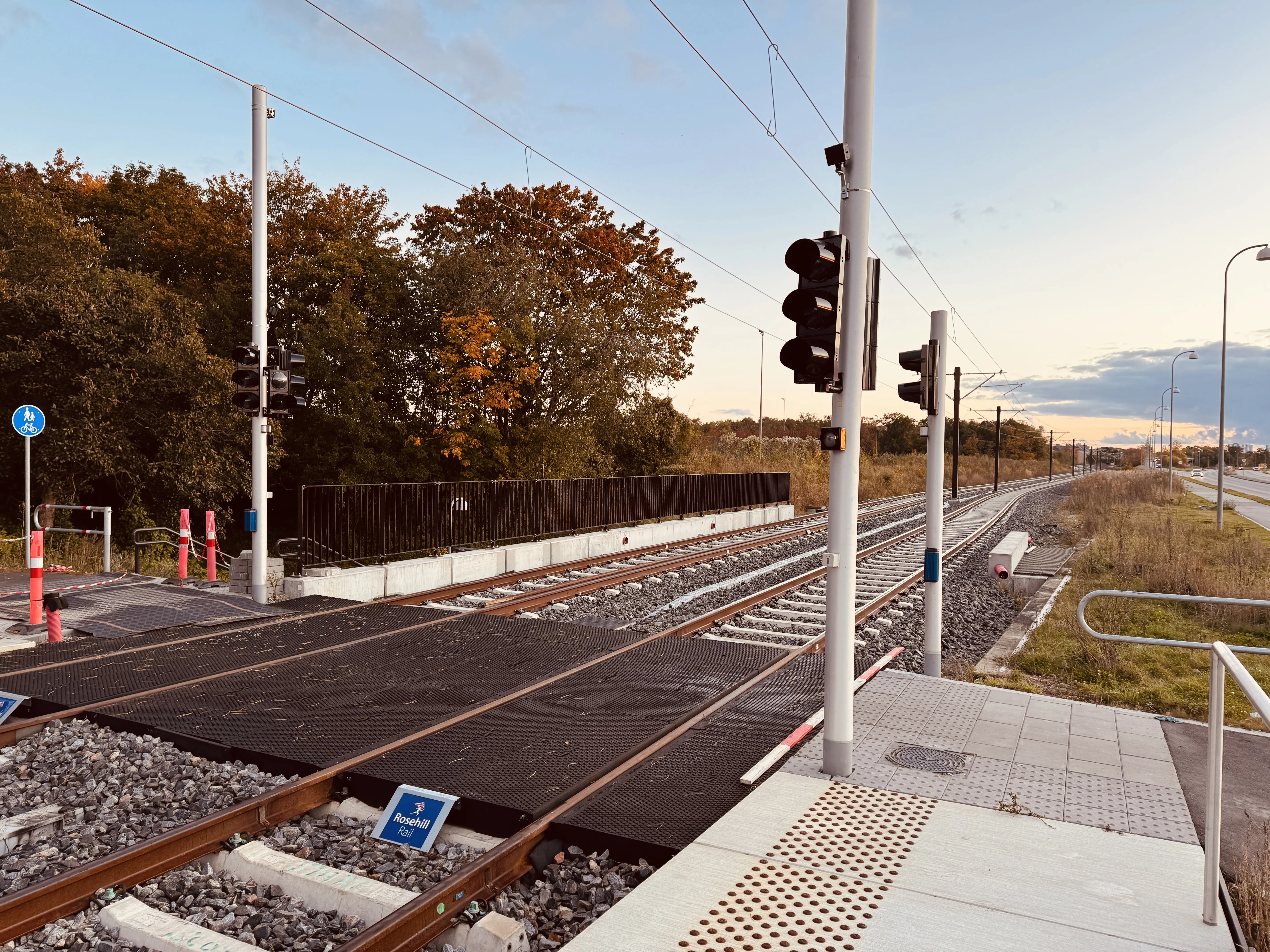 Billede af Ishøj Strand - ARKEN Letbanestation.