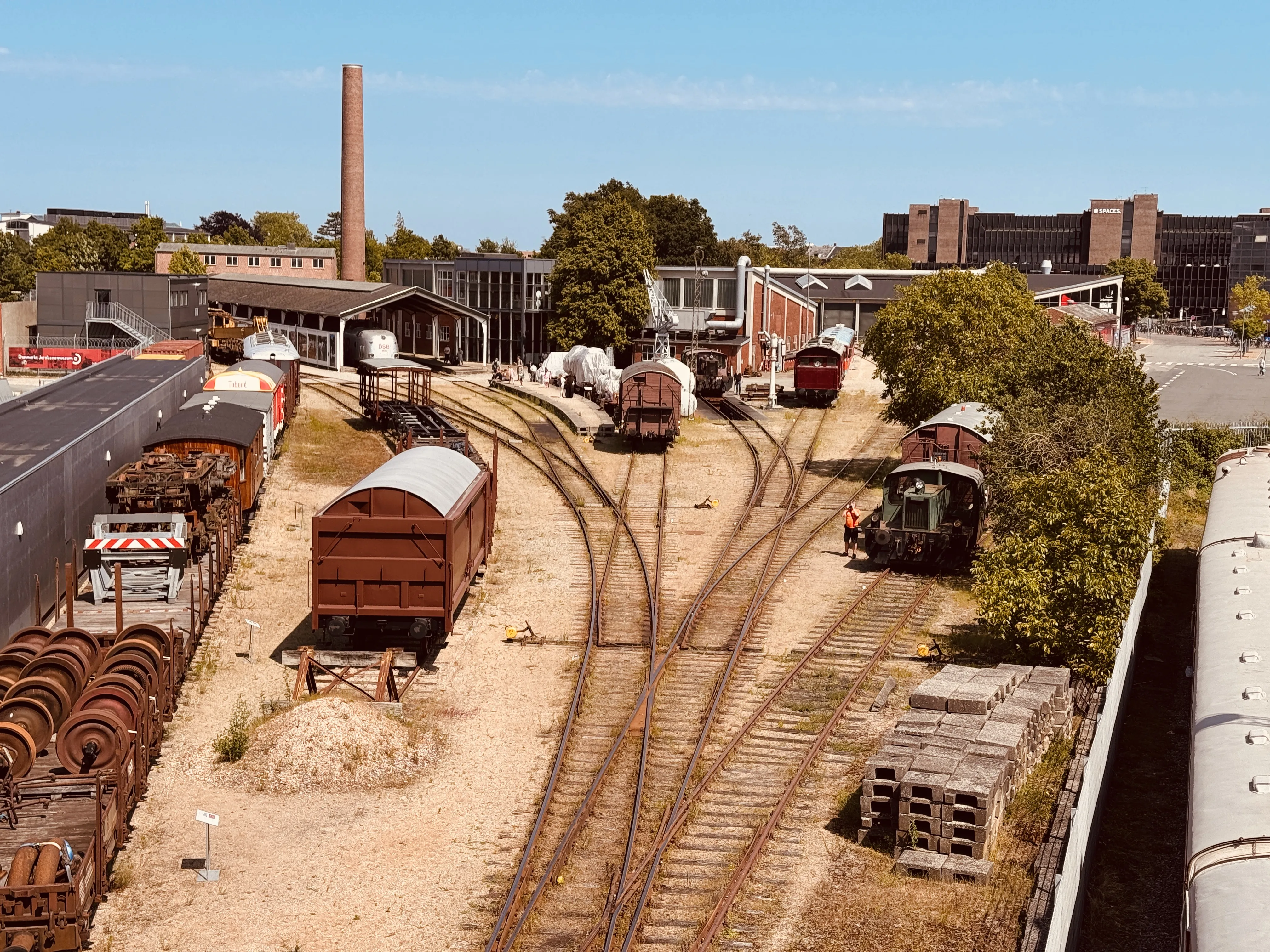 Danmarks Jernbanemuseum fejrer 50 års jubilæum i solskin og damp. Danmarks Jernbanemuseum fejrer 50 års jubilæum i solskin og damp.
