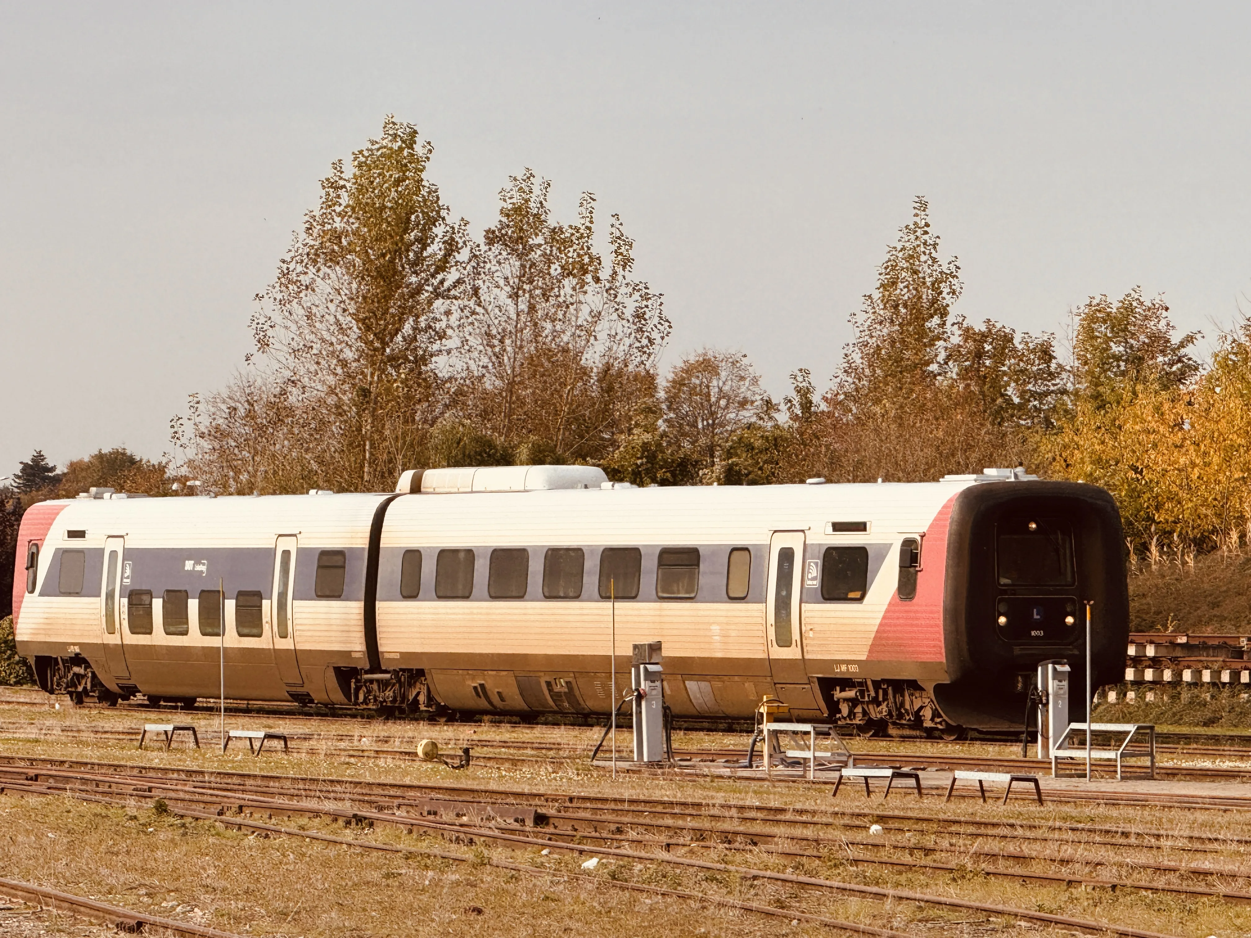 Billede af LT FS 1103, tidligere LJ FS 1103 fotograferet ud for Nakskov Station.