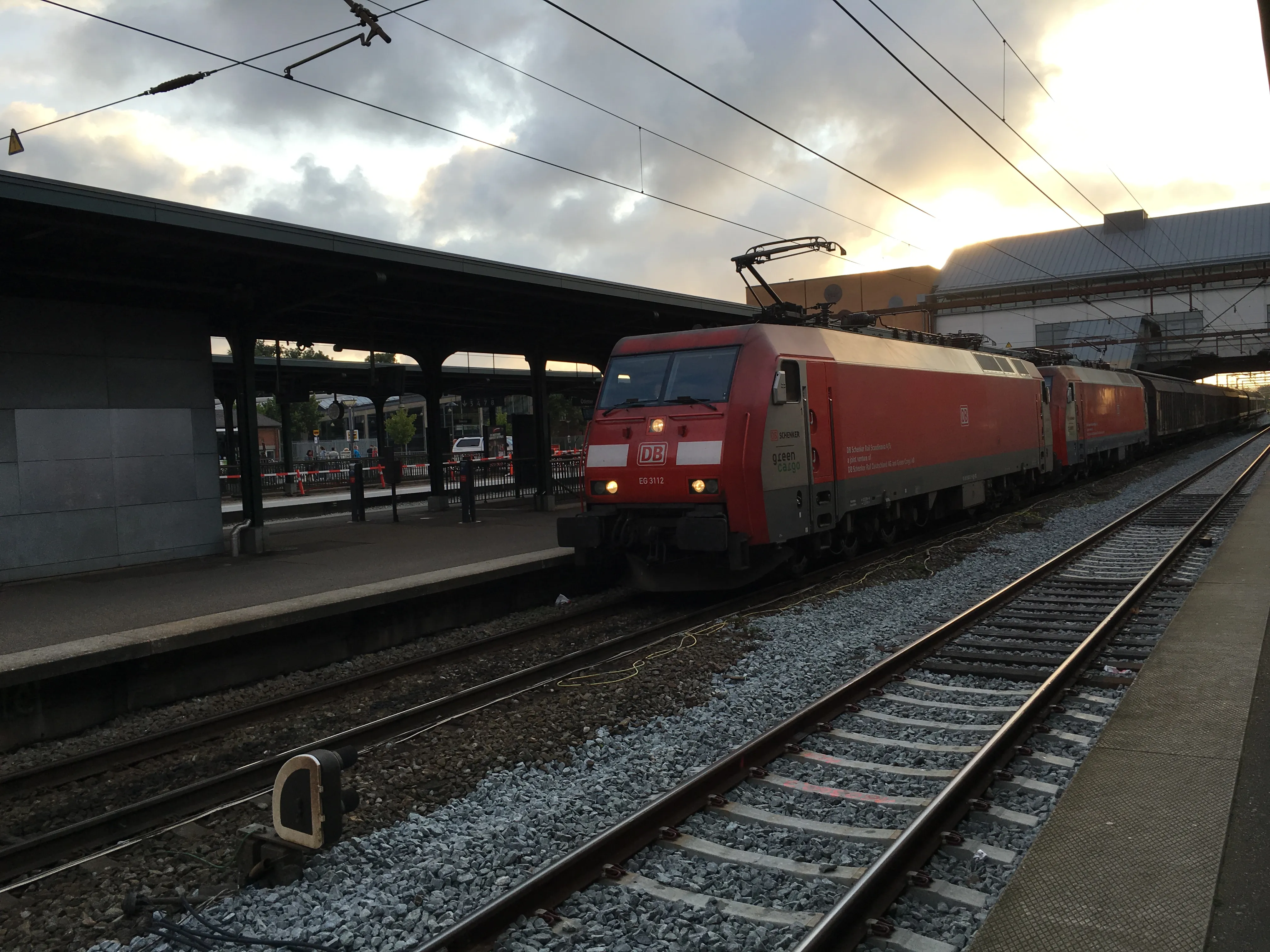 Billede af DBCSC EG 3112, tidligere DSB EG 3112 fotograferet ud for Odense Banegård Center.