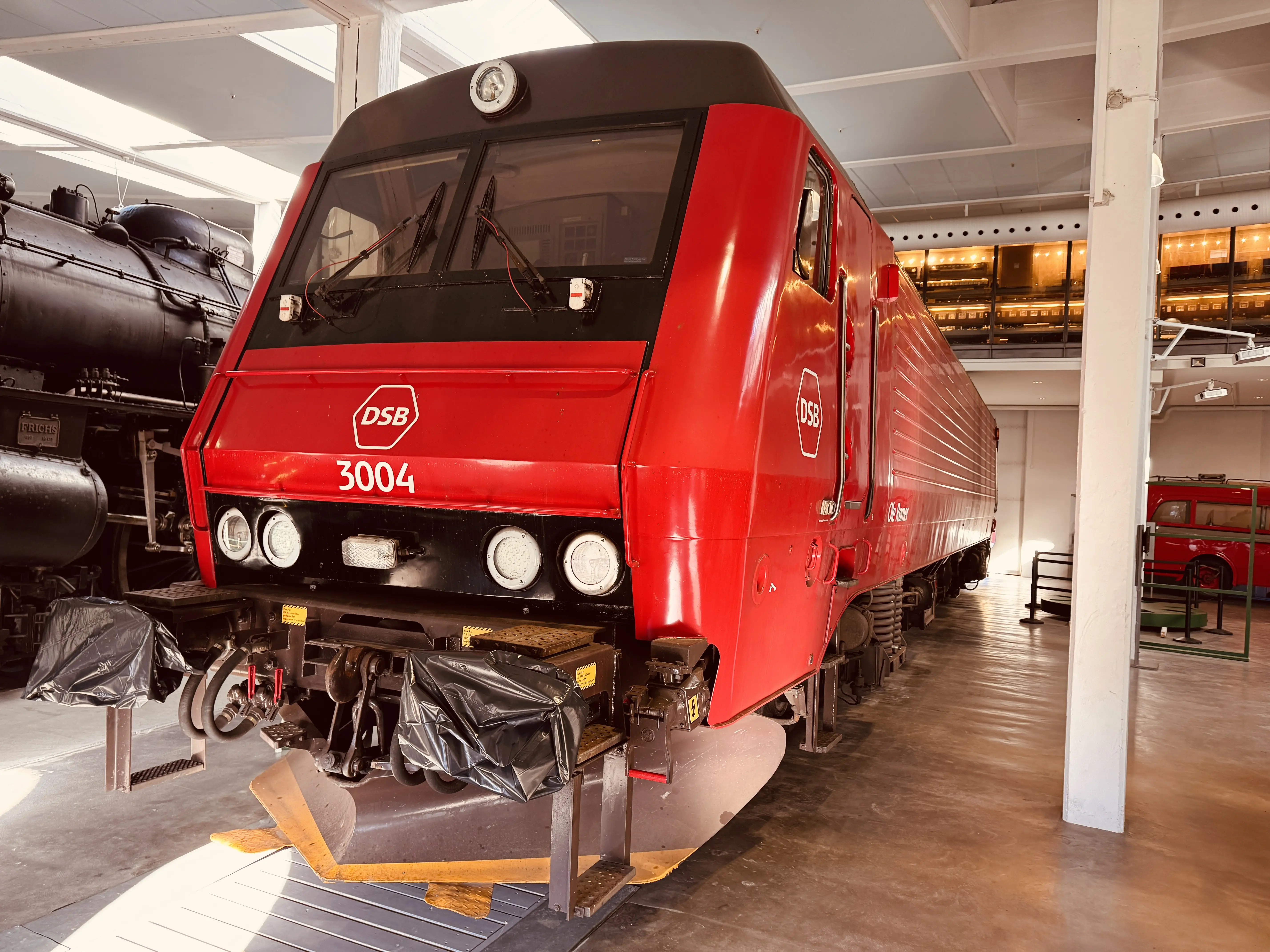 Billede af DSB EA 3004 fotograferet på Danmarks Jernbanemuseum i Odense. Billede af DSB EA 3004 fotograferet på Danmarks Jernbanemuseum i Odense.