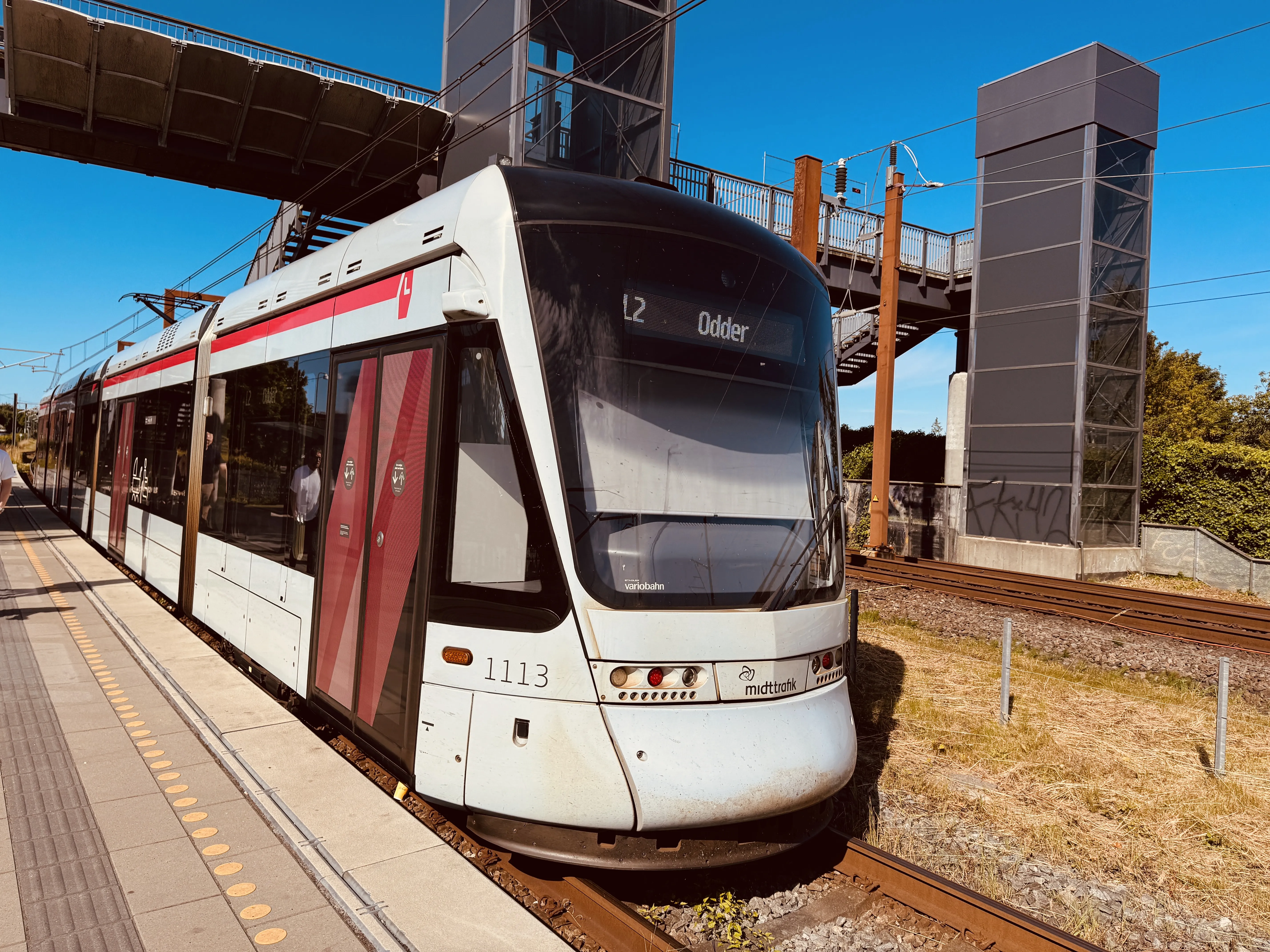Billede af Aarhus Letbane togsæt 1113 fotograferet ud for Viby Jylland Letbanestation.