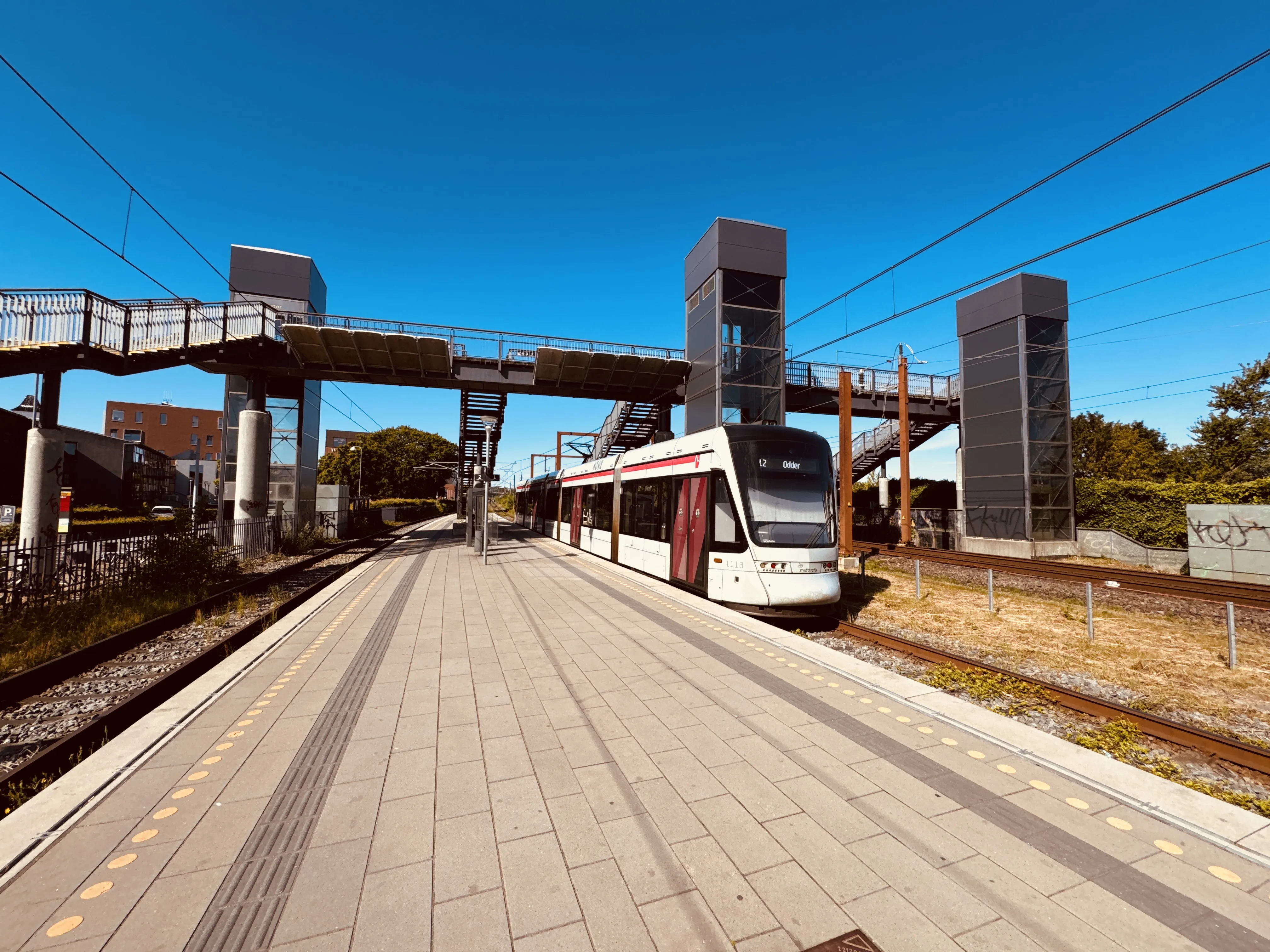 Billede af Aarhus Letbane togsæt 1113 fotograferet ud for Viby Jylland Letbanestation.
