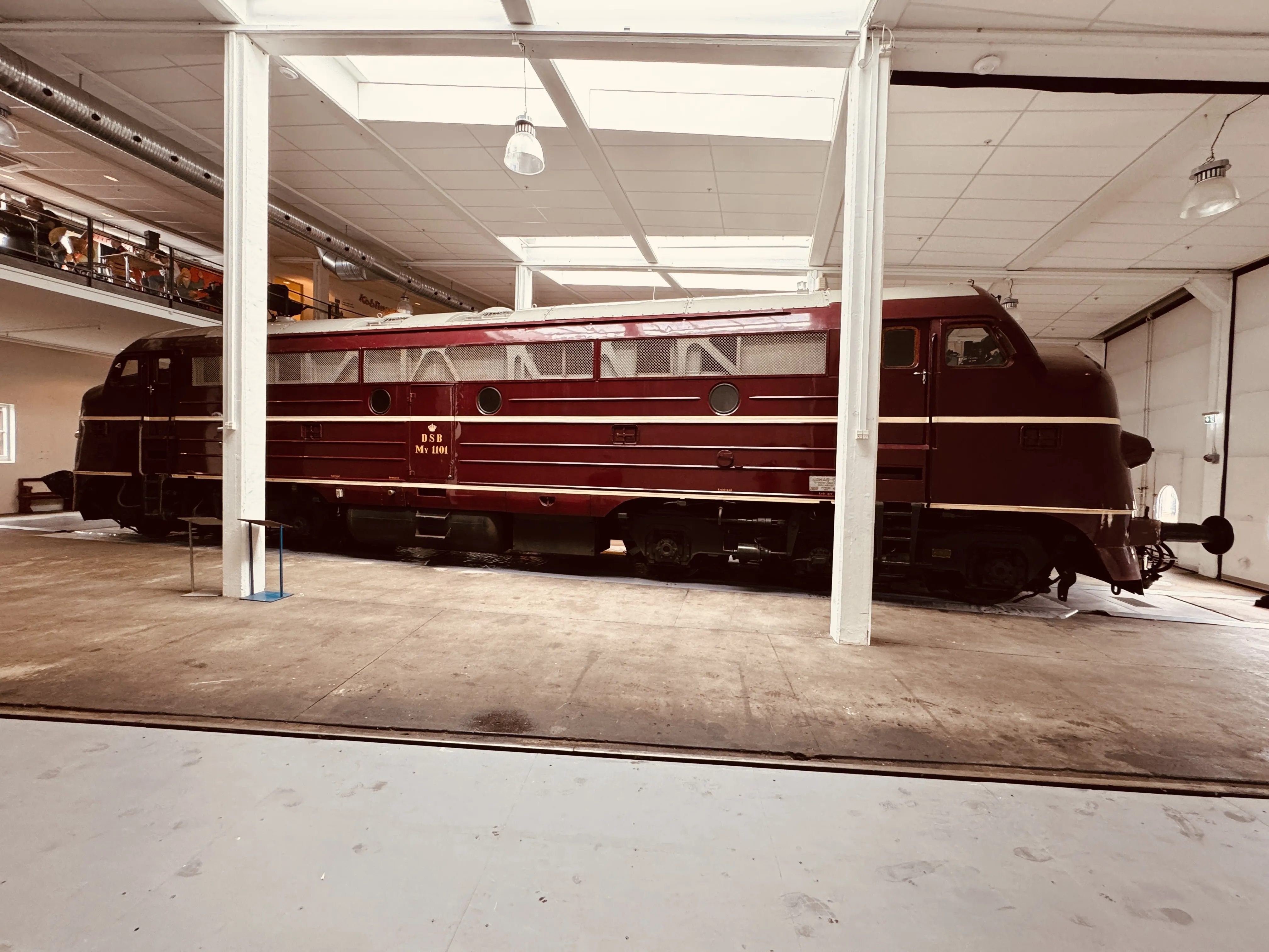 Billede af DSB MY 1101 fotograferet ud for Odense Banegård Center.