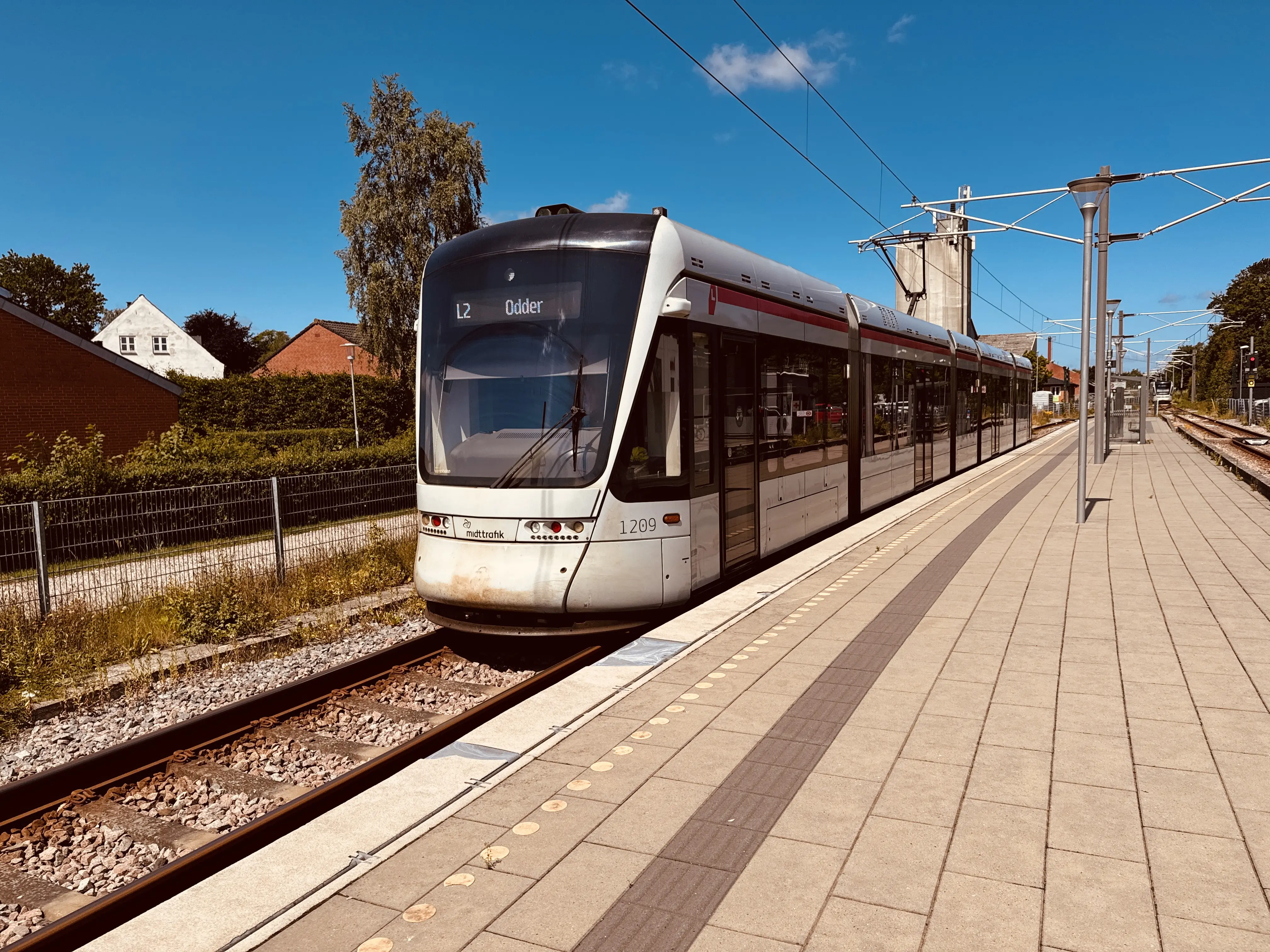 Billede af Aarhus Letbane togsæt 1109 fotograferet ud for Malling Letbanestation. Billede af Aarhus Letbane togsæt 1109 fotograferet ud for Malling Letbanestation.