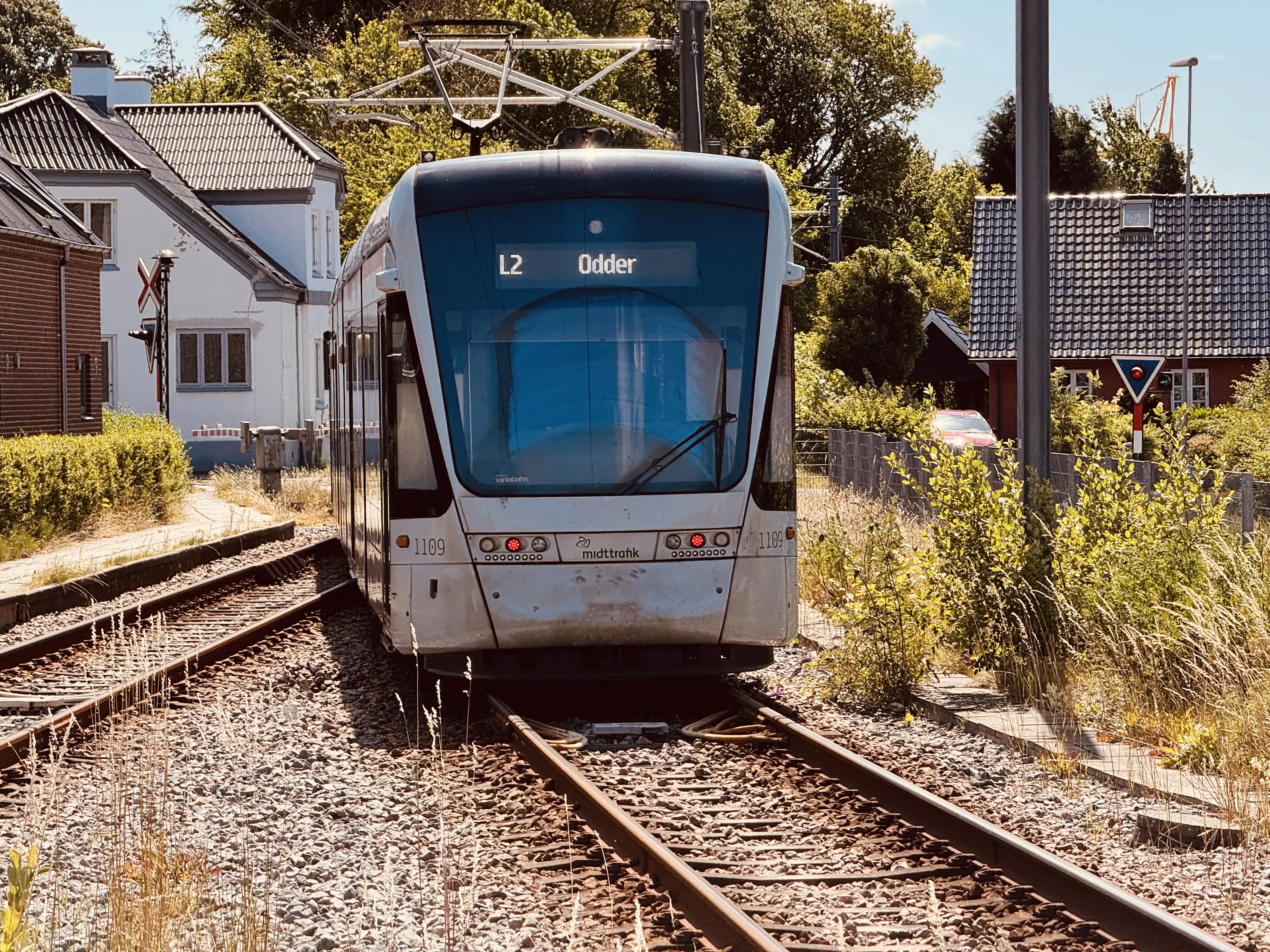 Billede af Aarhus Letbane togsæt 1109 fotograferet ud for Malling Letbanestation. Billede af Aarhus Letbane togsæt 1109 fotograferet ud for Malling Letbanestation.