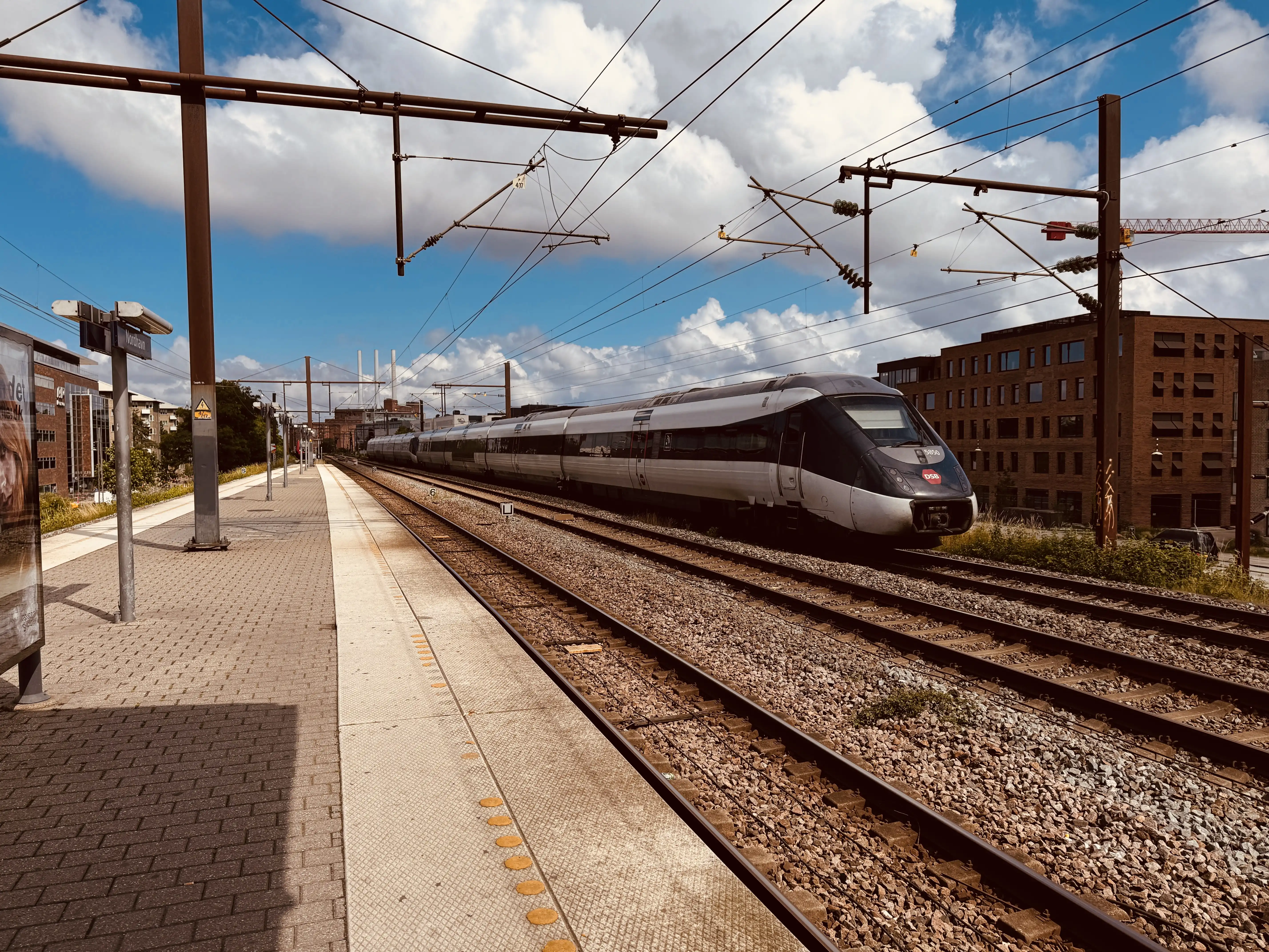 Billede af DSB MG 5650 fotograferet ud for Nordhavn S-togstrinbræt.