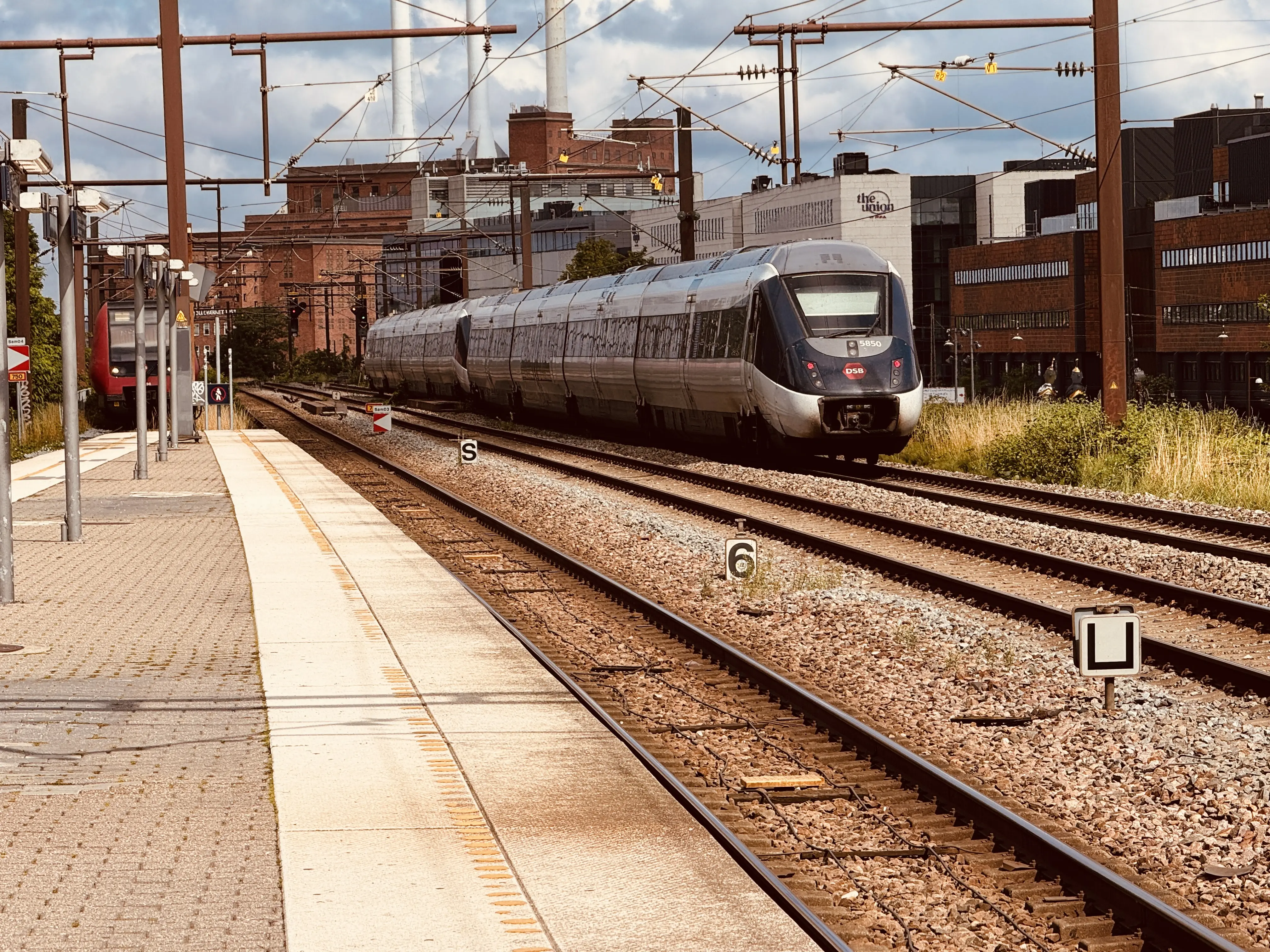 Billede af DSB MG 5650 fotograferet ud for Nordhavn S-togstrinbræt.
