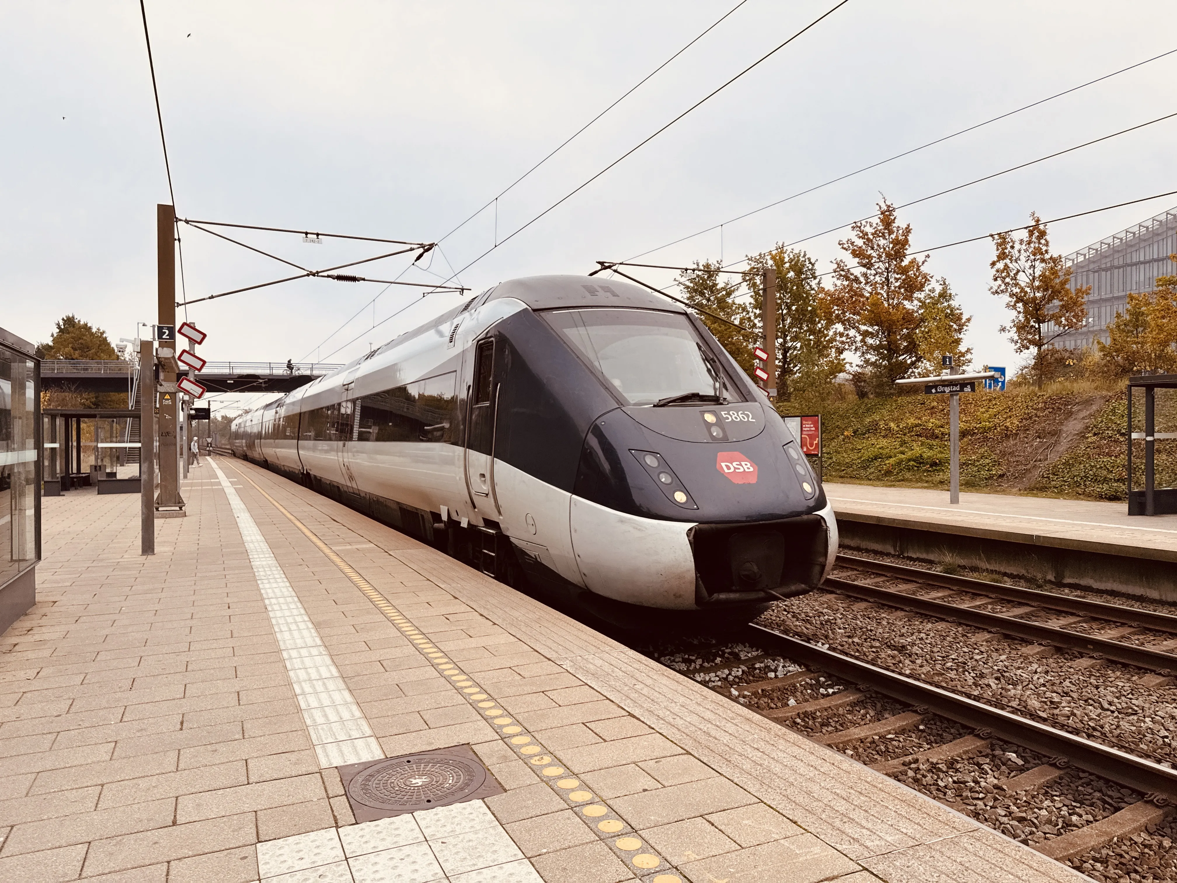 Billede af DSB MG 5662 fotograferet ud for Ørestad Trinbræt.