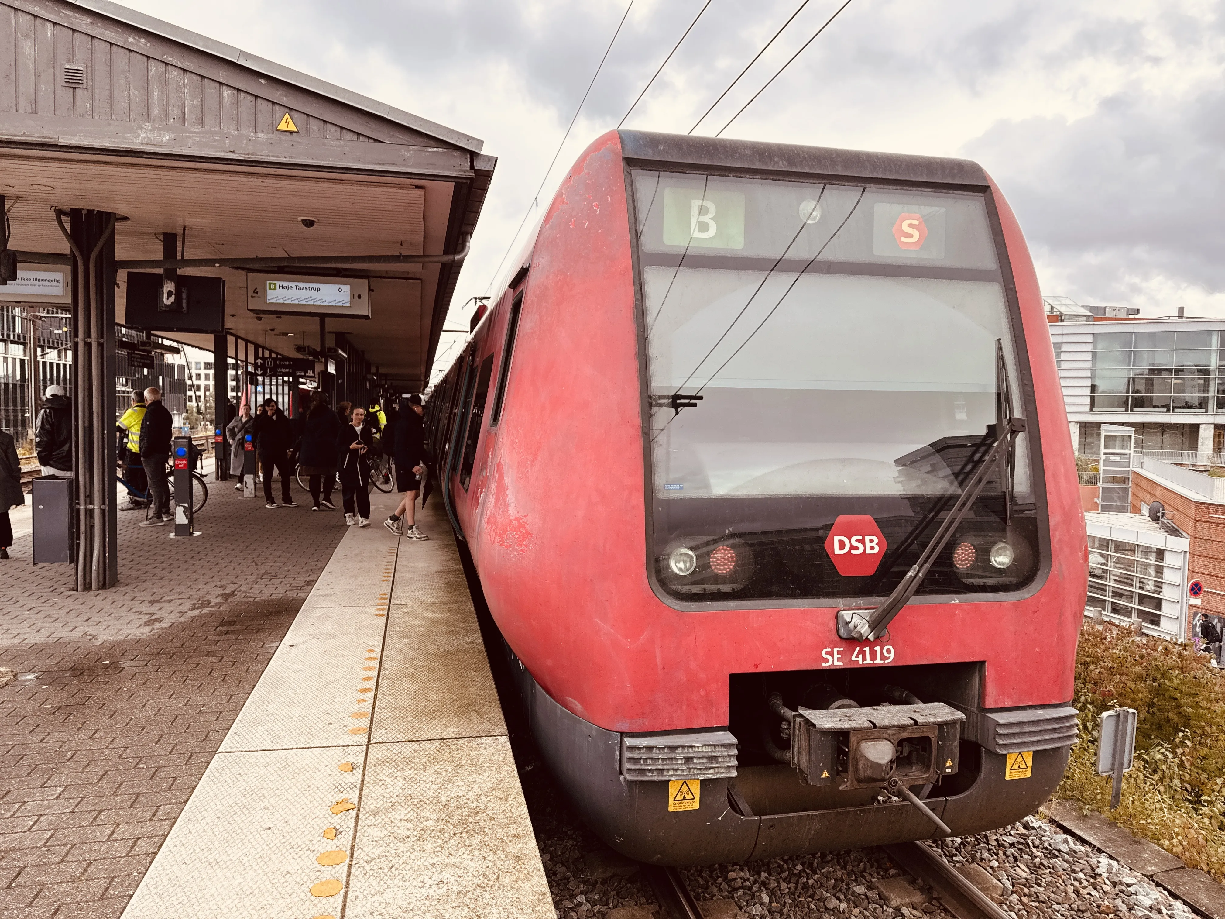 Billede af DSB SE 4119 fotograferet ud for Nordhavn S-togstrinbræt.