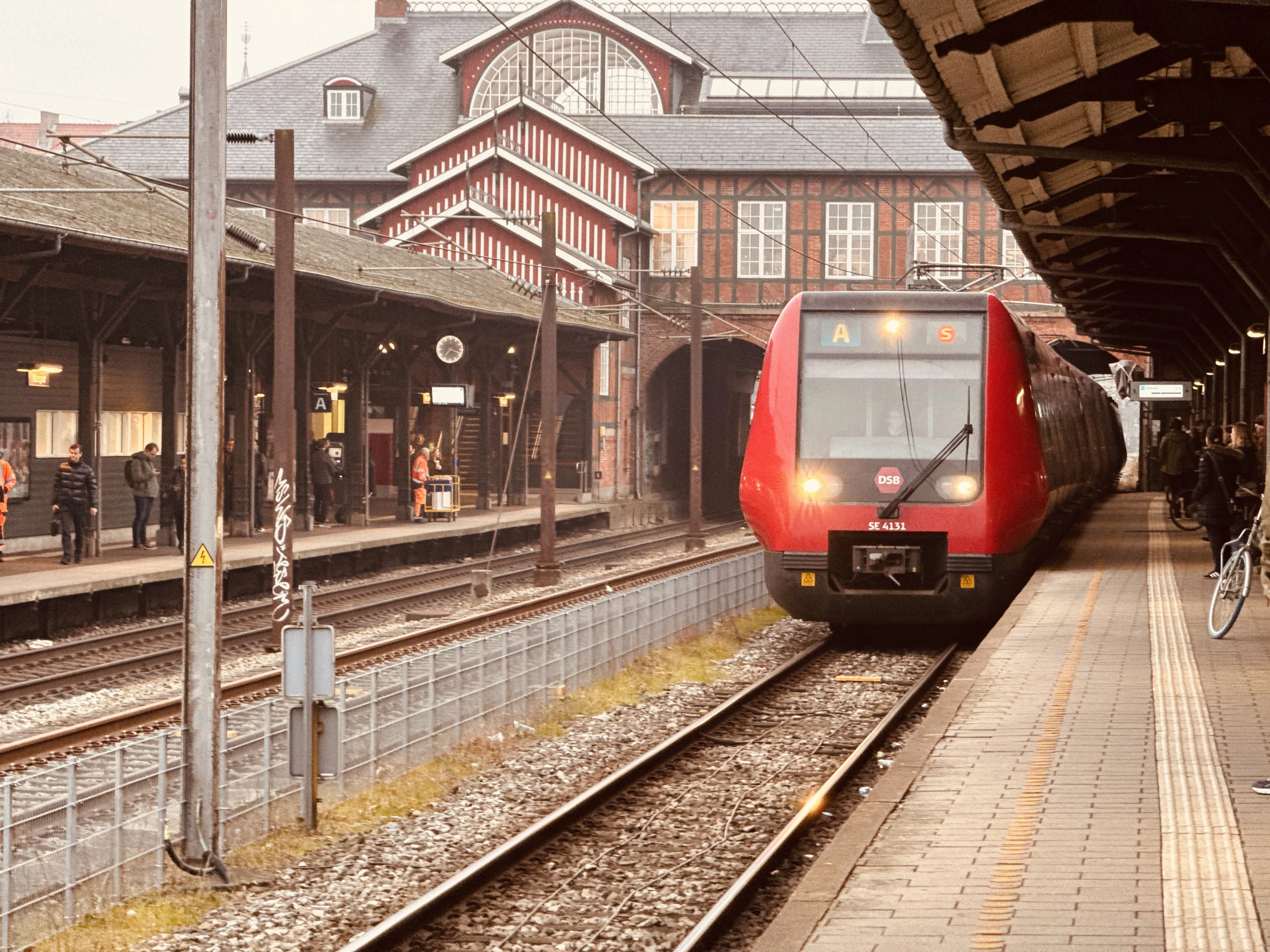 Billede af DSB SE 4131 fotograferet ud for Østerport Station.