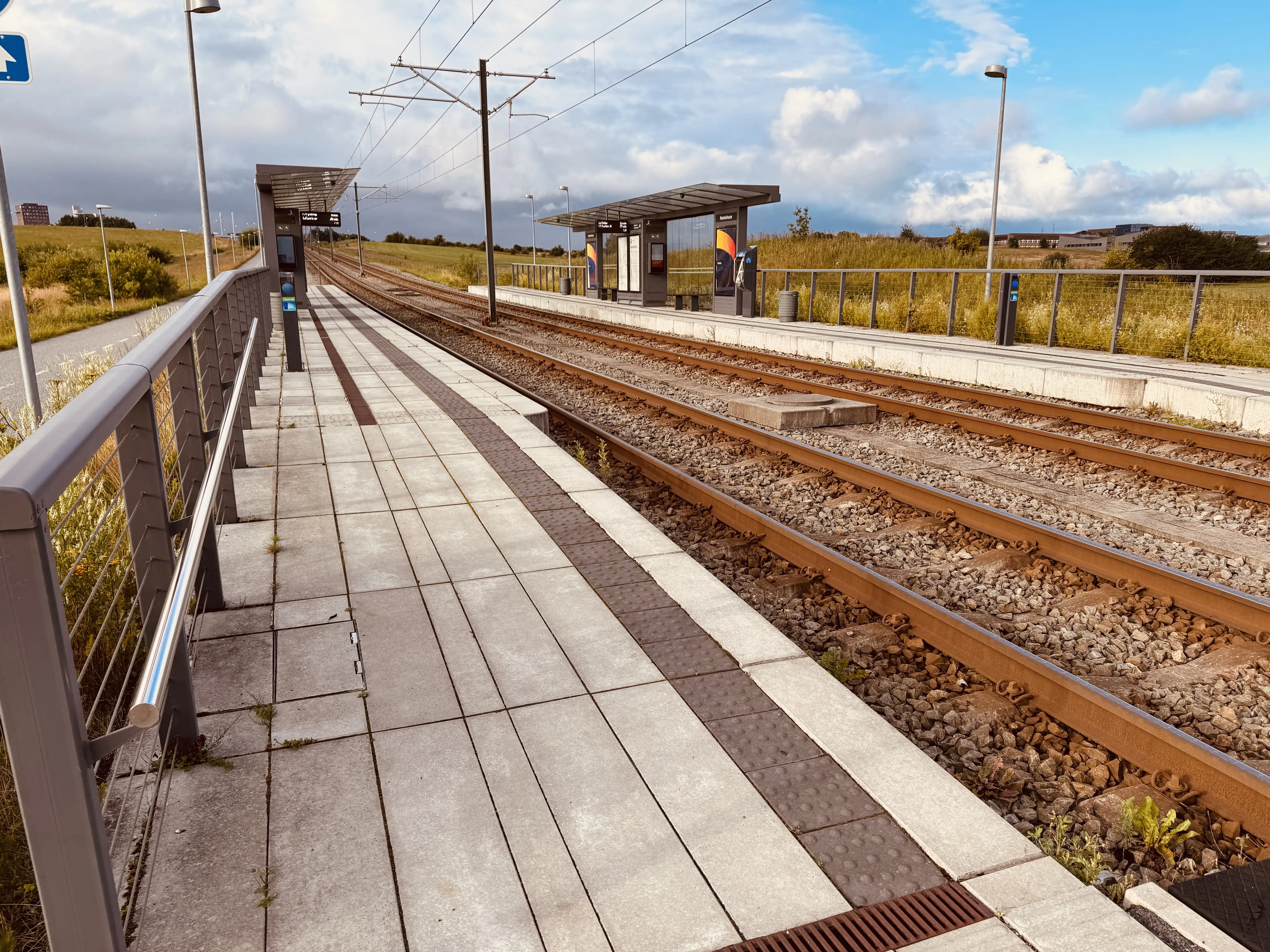 Billede af Humlehuse Letbanestation. Billede af Humlehuse Letbanestation.