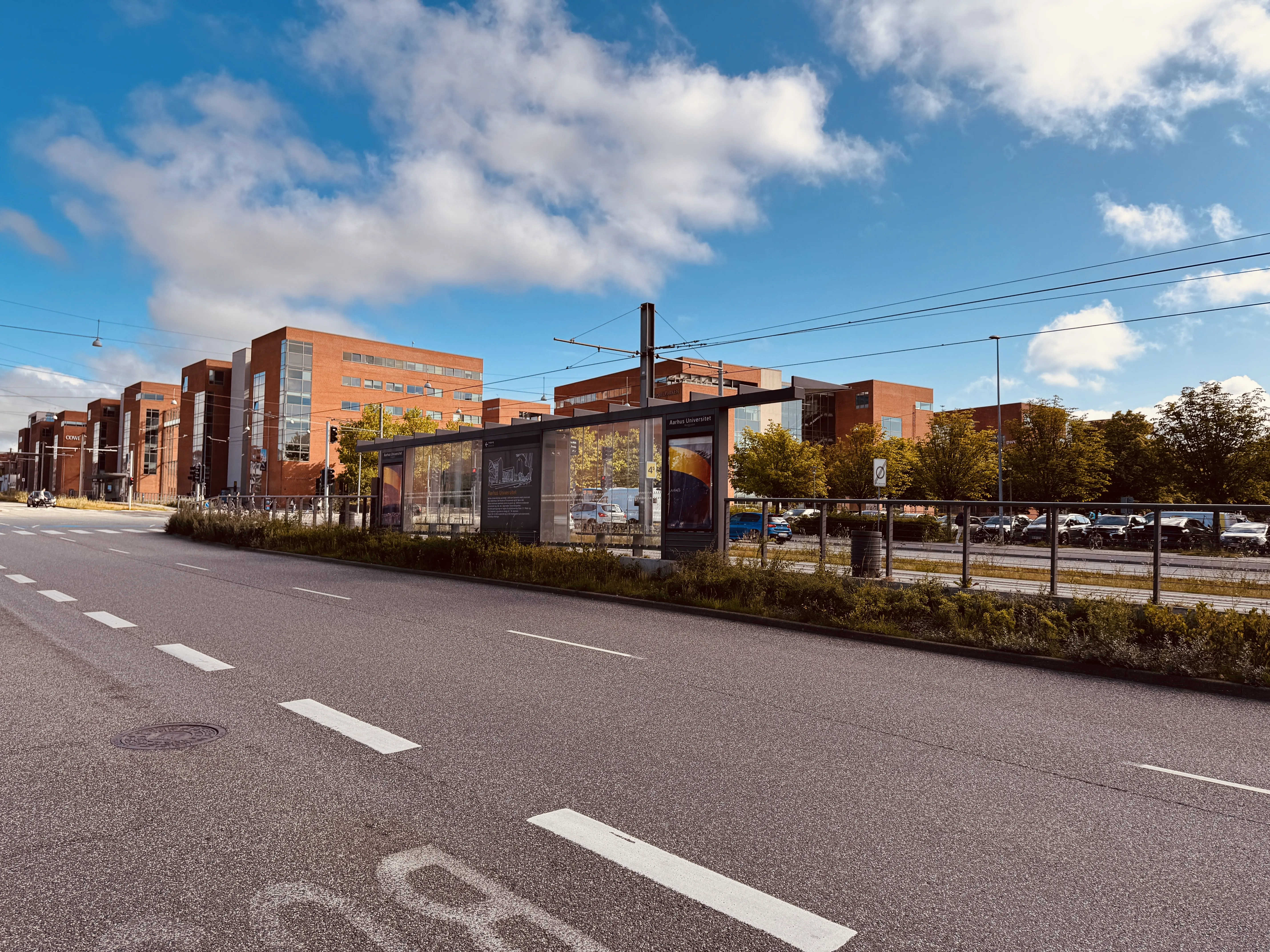 Billede af Aarhus Universitet (Ringgaden) Letbanestation. Billede af Aarhus Universitet (Ringgaden) Letbanestation.