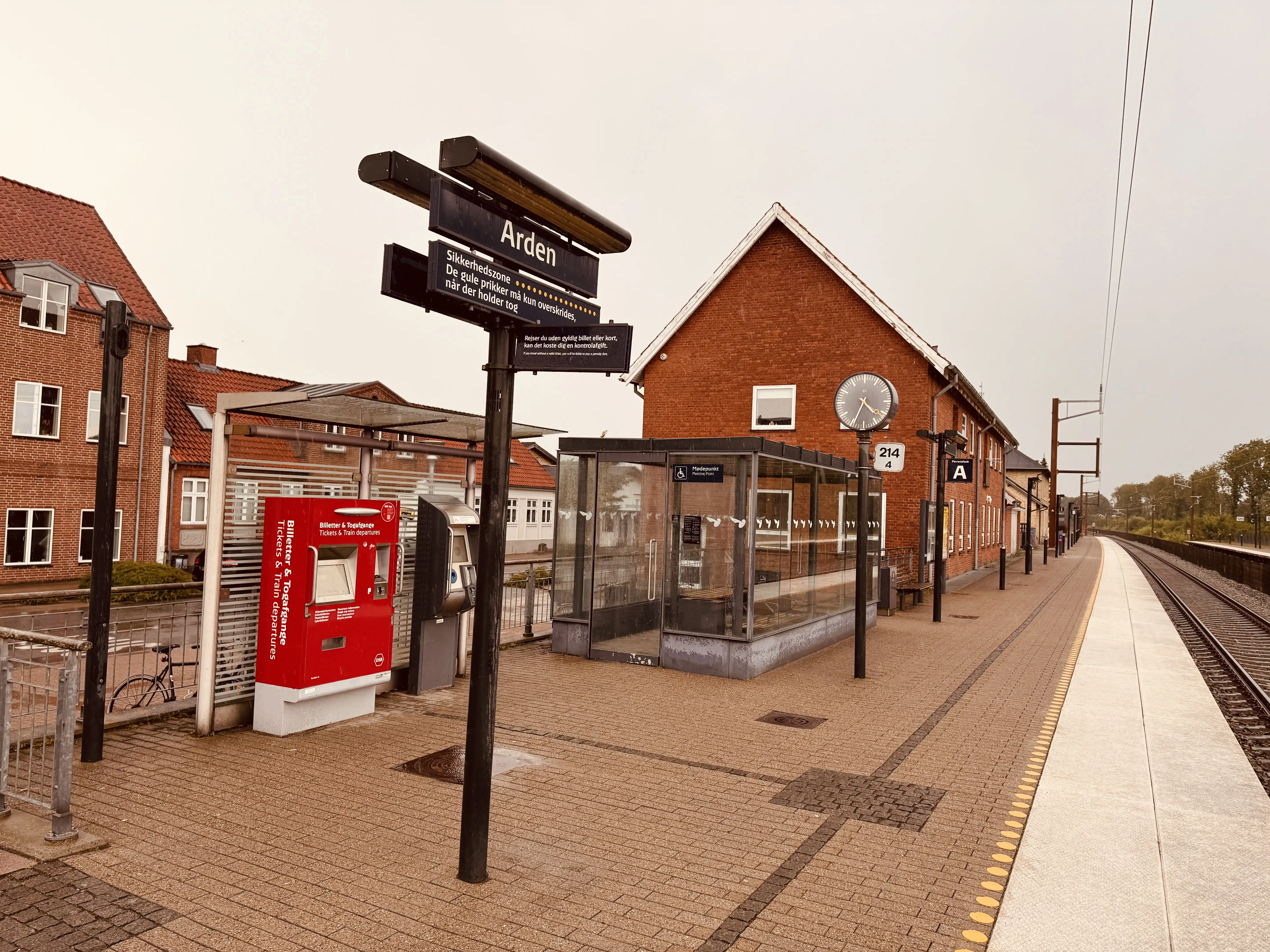 Billede af Arden Station. Billede af Arden Station.
