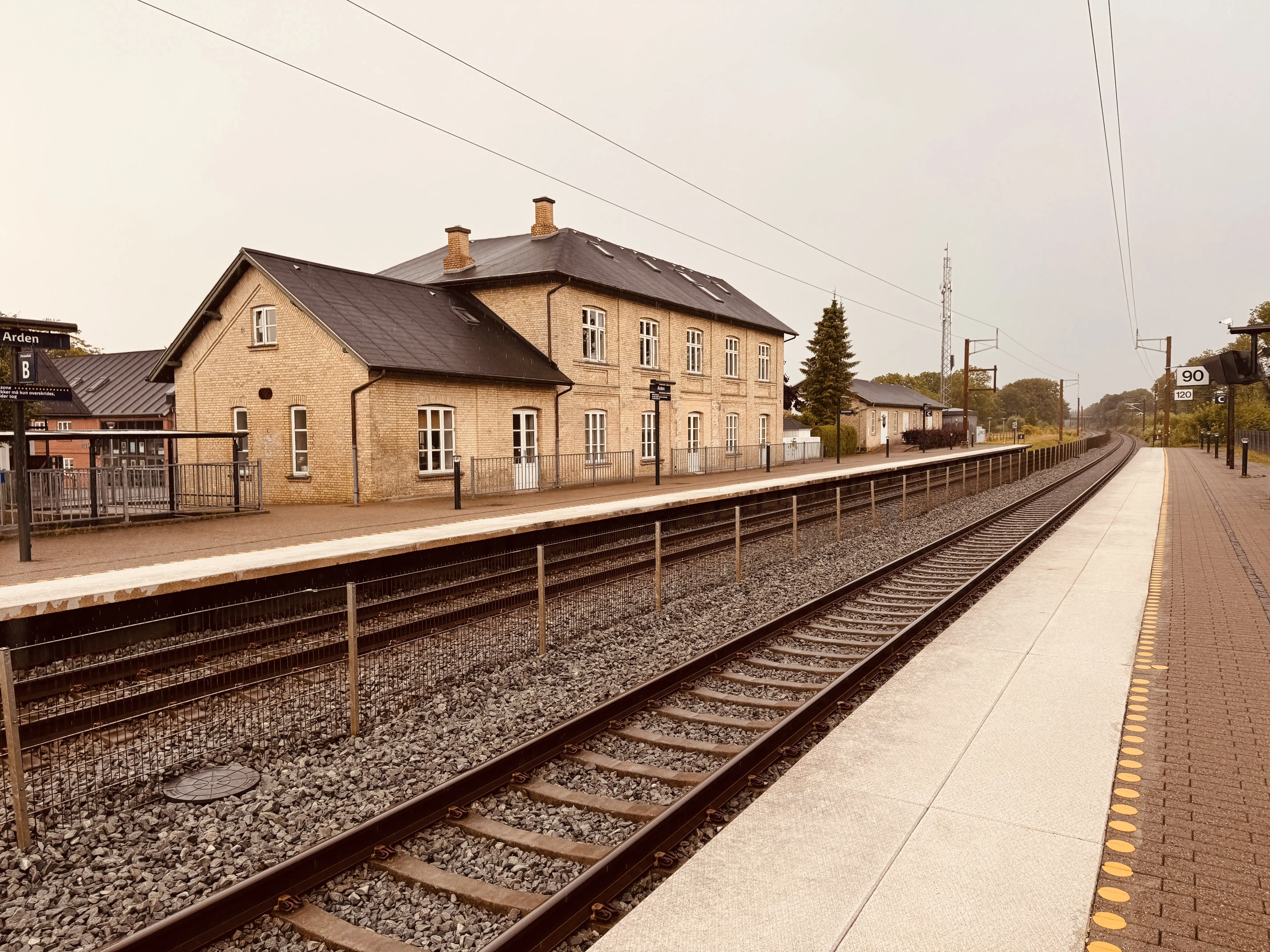 Billede af Arden Station. Billede af Arden Station.
