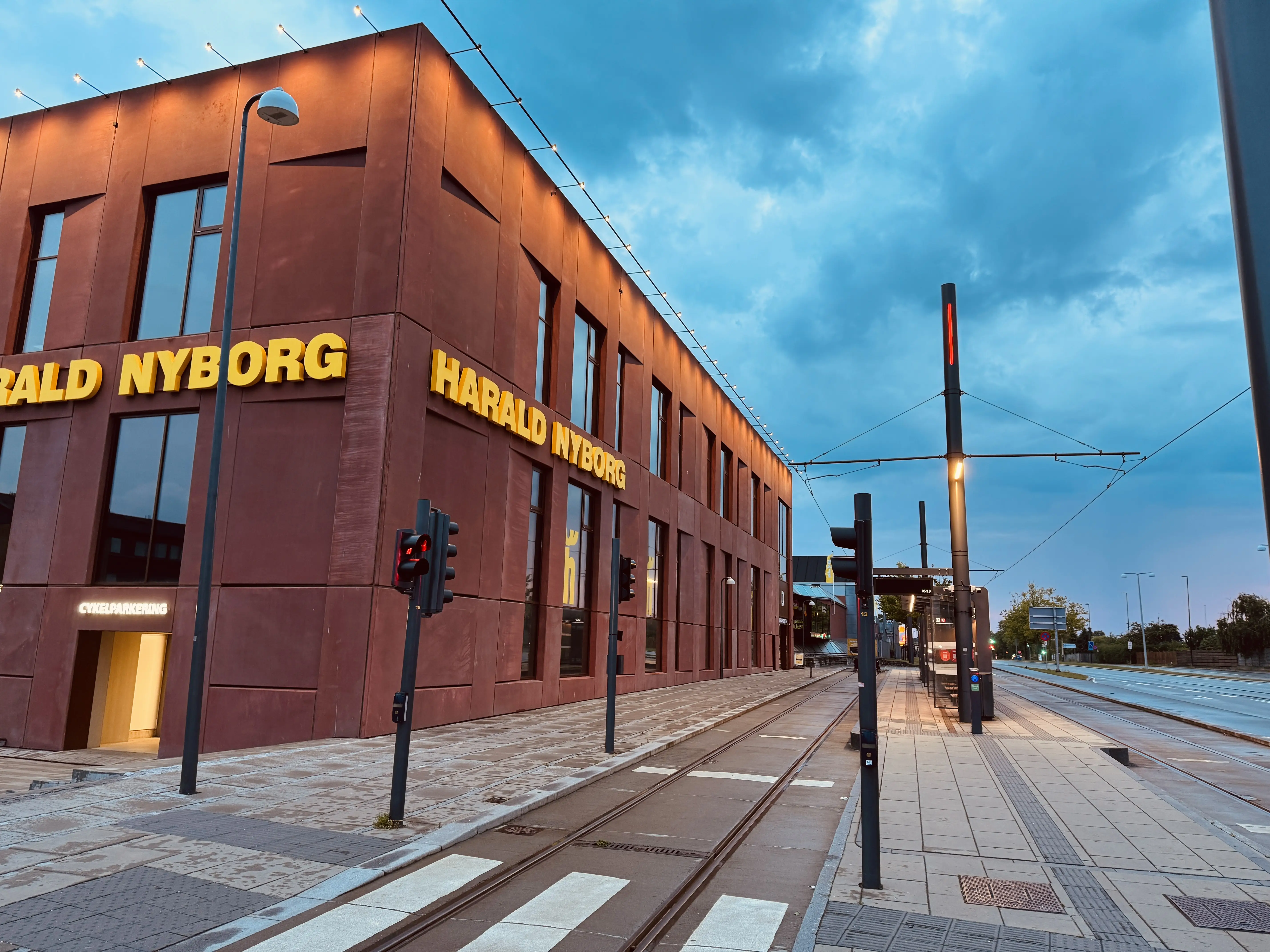 Billede af Tarup Center Letbanestation. Billede af Tarup Center Letbanestation.