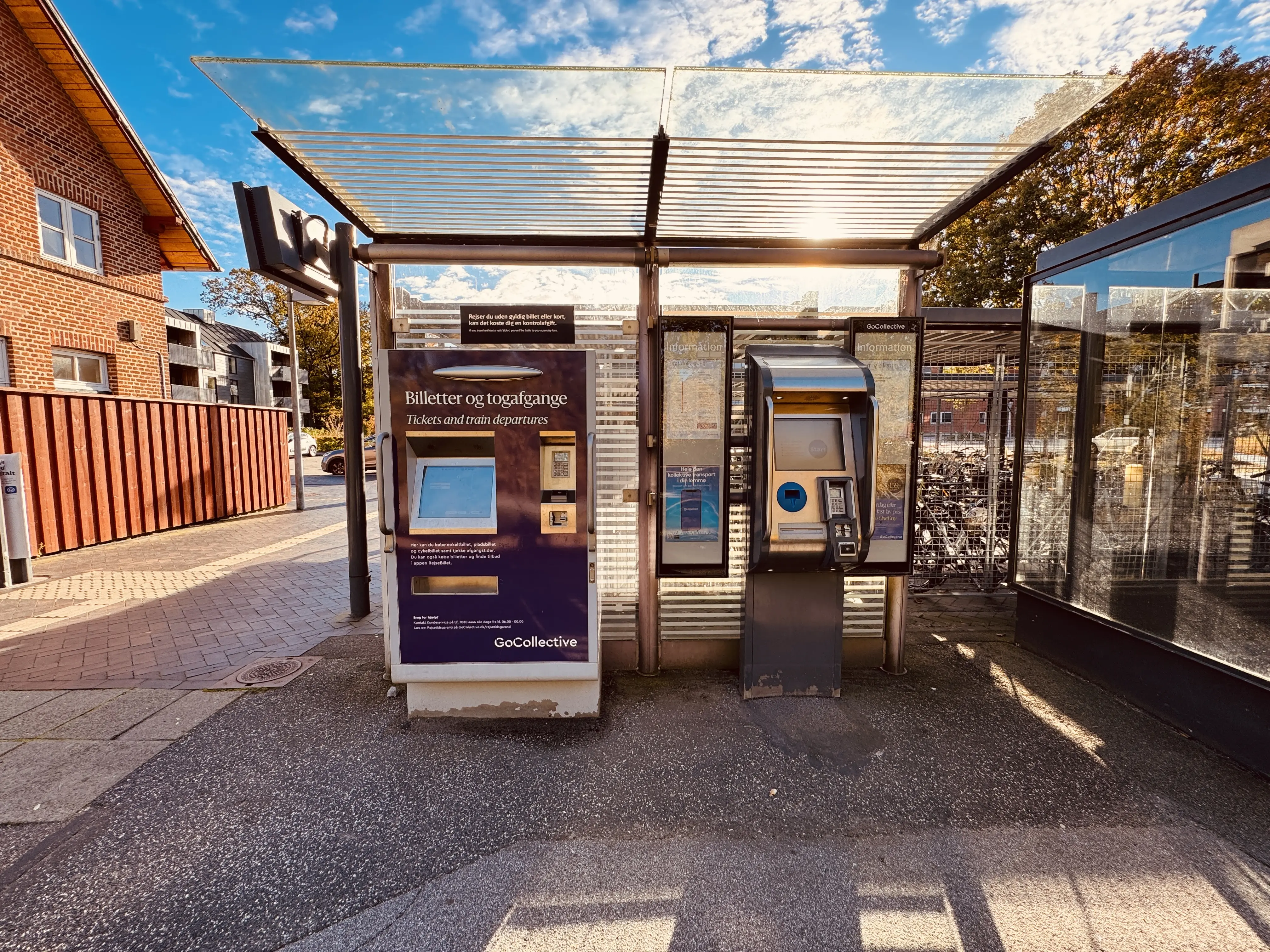 Billede af Ikast Station. Billede af Ikast Station.