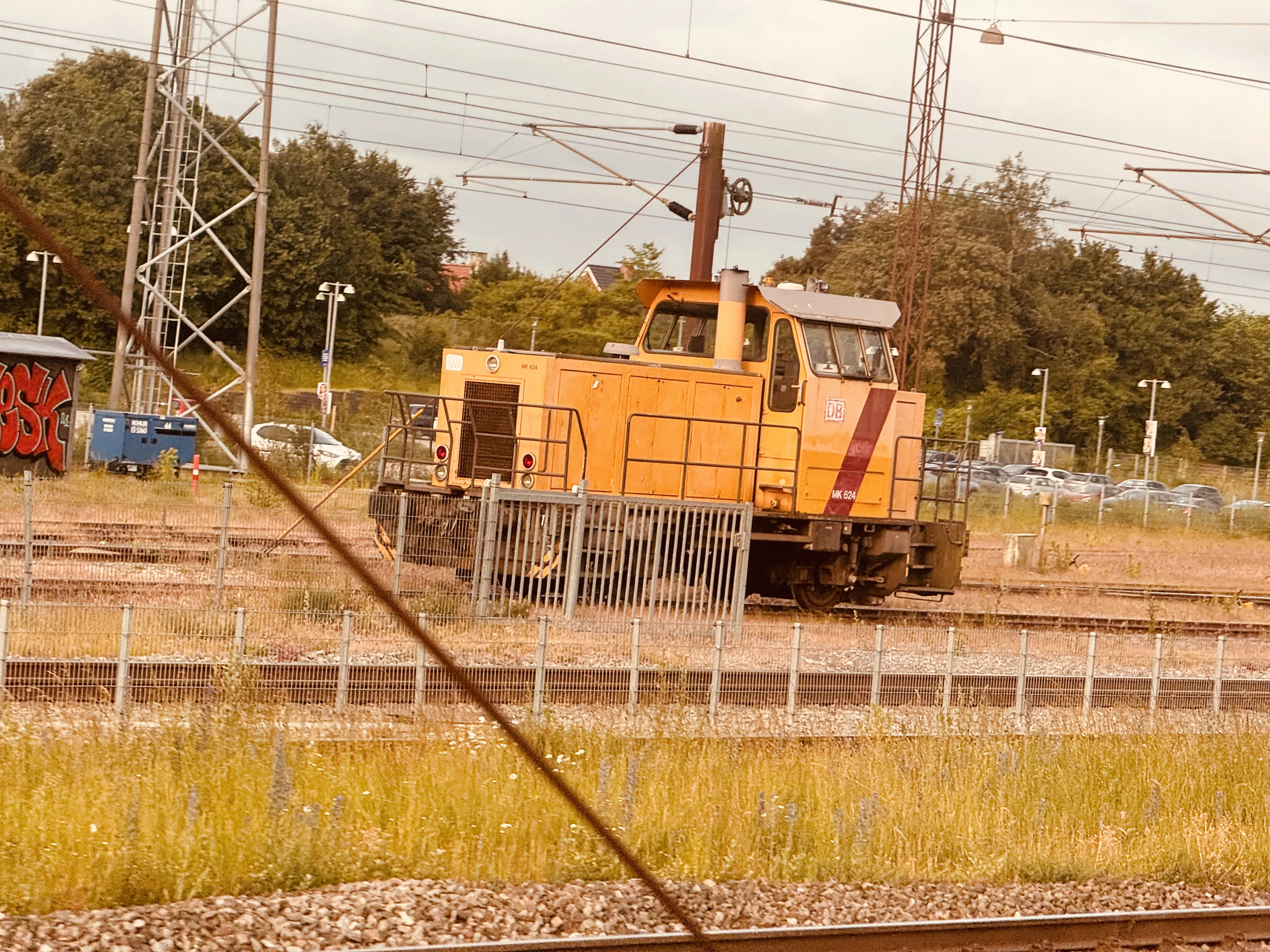 Billede af DBCSC MK 624, tidligere DSB MK 624 fotograferet ud for Ringsted Station.