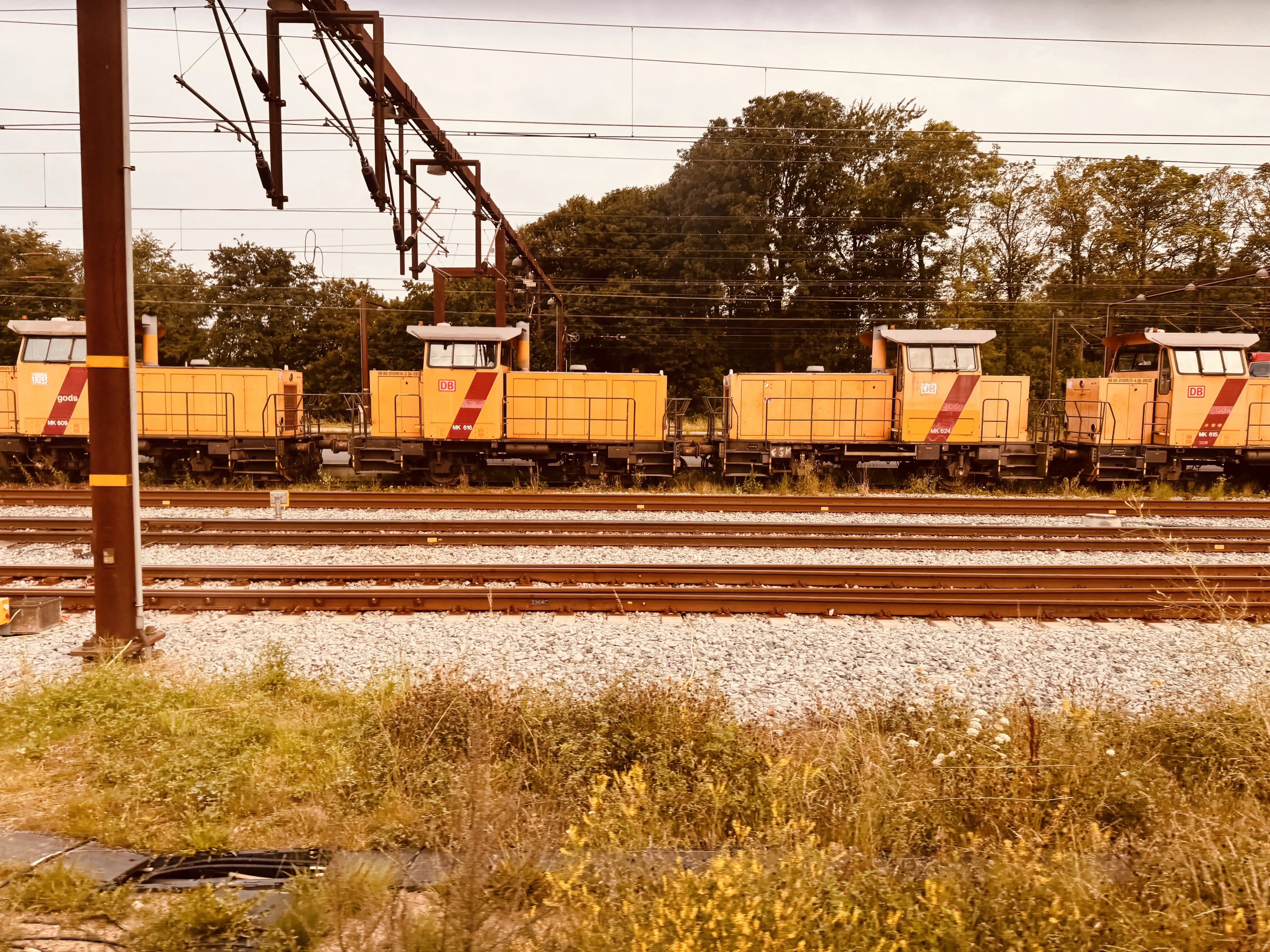 Billede af DBCSC MK 624, tidligere DSB MK 624 fotograferet ud for Fredericia Station. Billede af DBCSC MK 624, tidligere DSB MK 624 fotograferet ud for Fredericia Station.