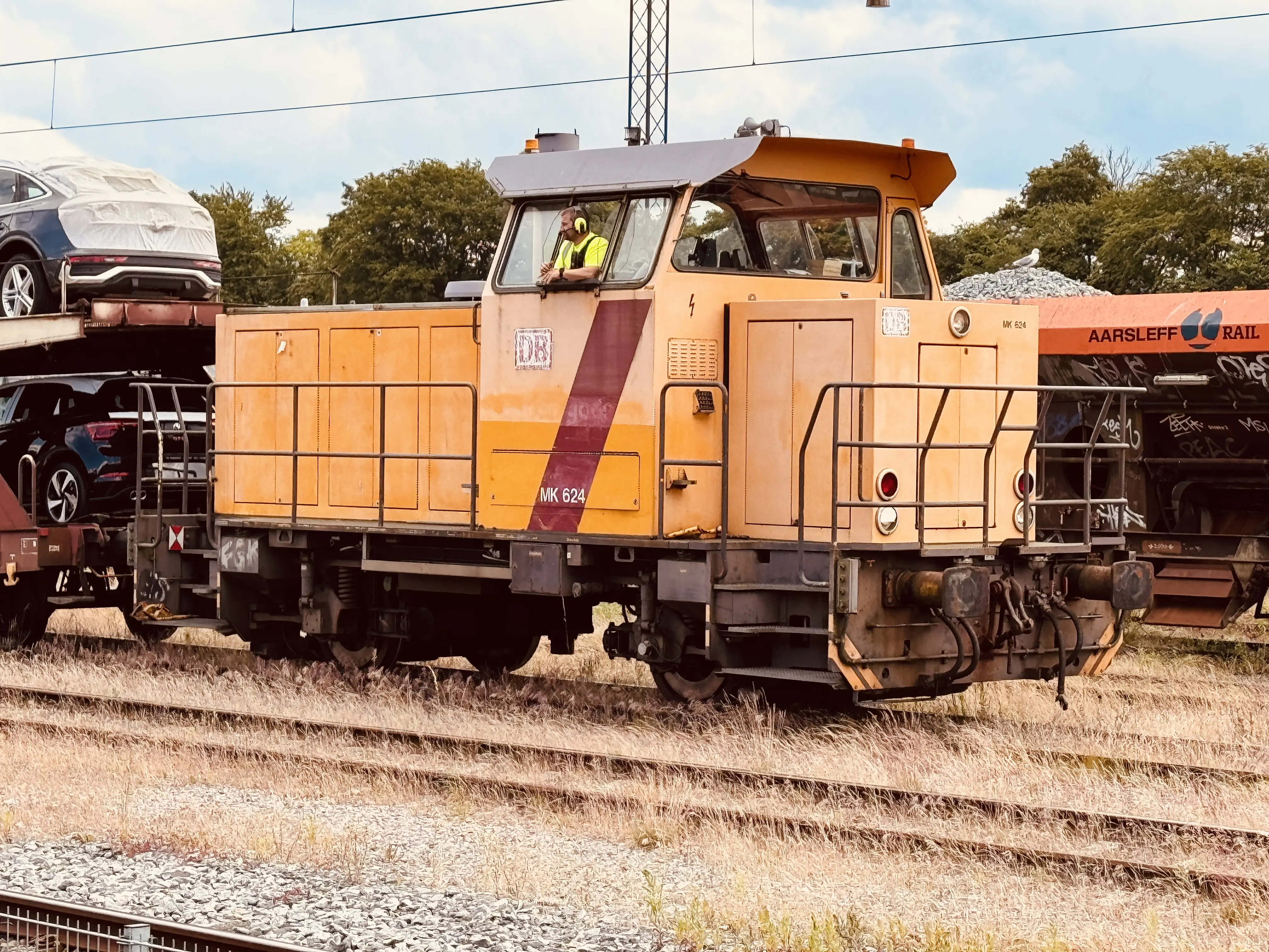 Billede af DSB MK 624 fotograferet ud for Ringsted Station.