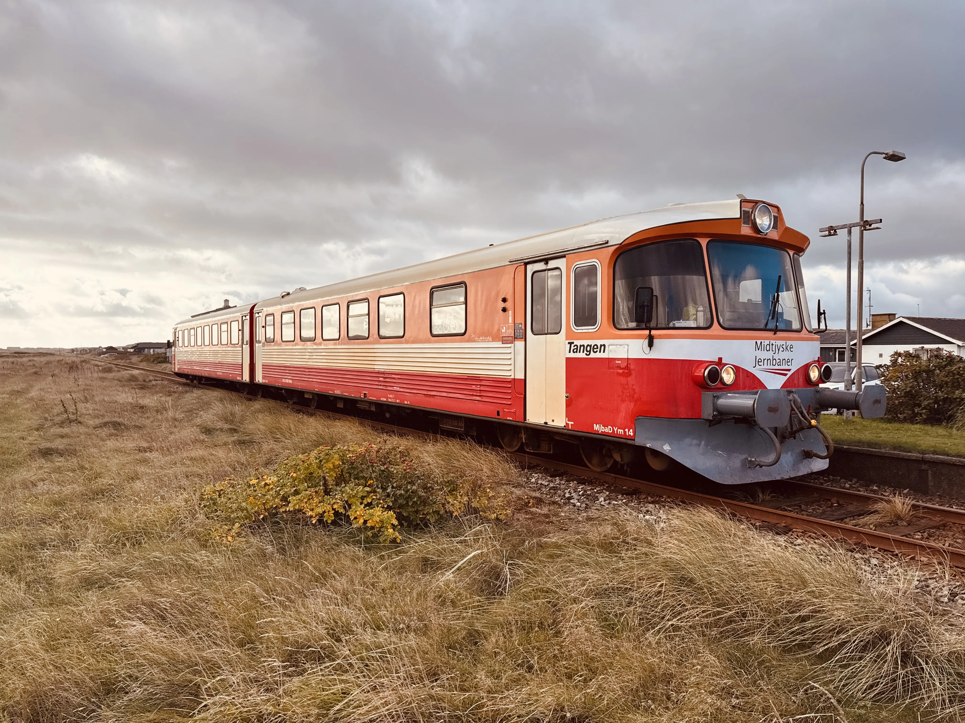 Billede af MjbaD YM 14, tidligere VLTJ YM 14 fotograferet ud for Vrist Trinbræt.