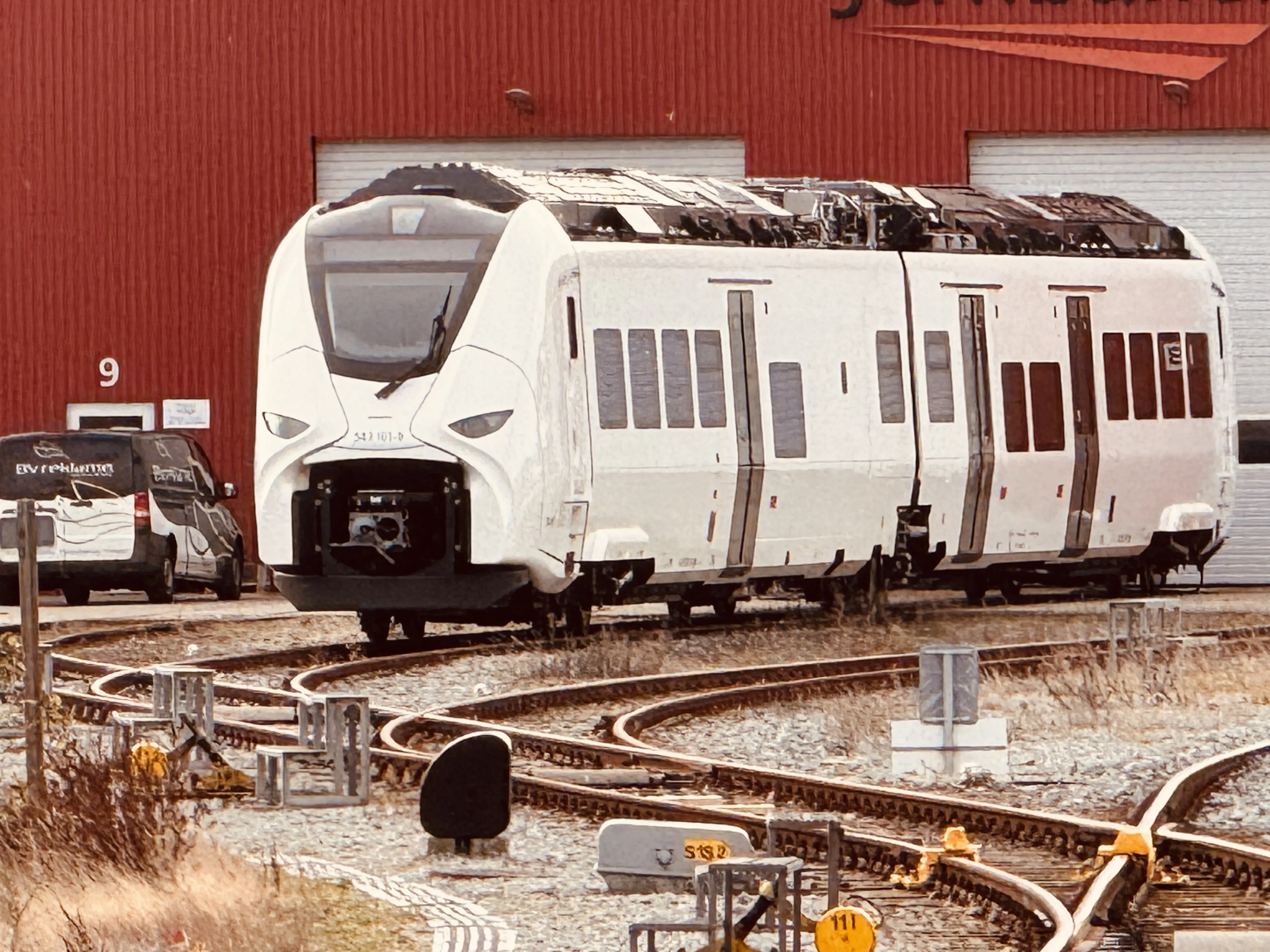 Billede af MjbaD 563 001 + MjbaD 563 101 fotograferet ud for Lemvig Station. Billede af MjbaD 563 001 + MjbaD 563 101 fotograferet ud for Lemvig Station.