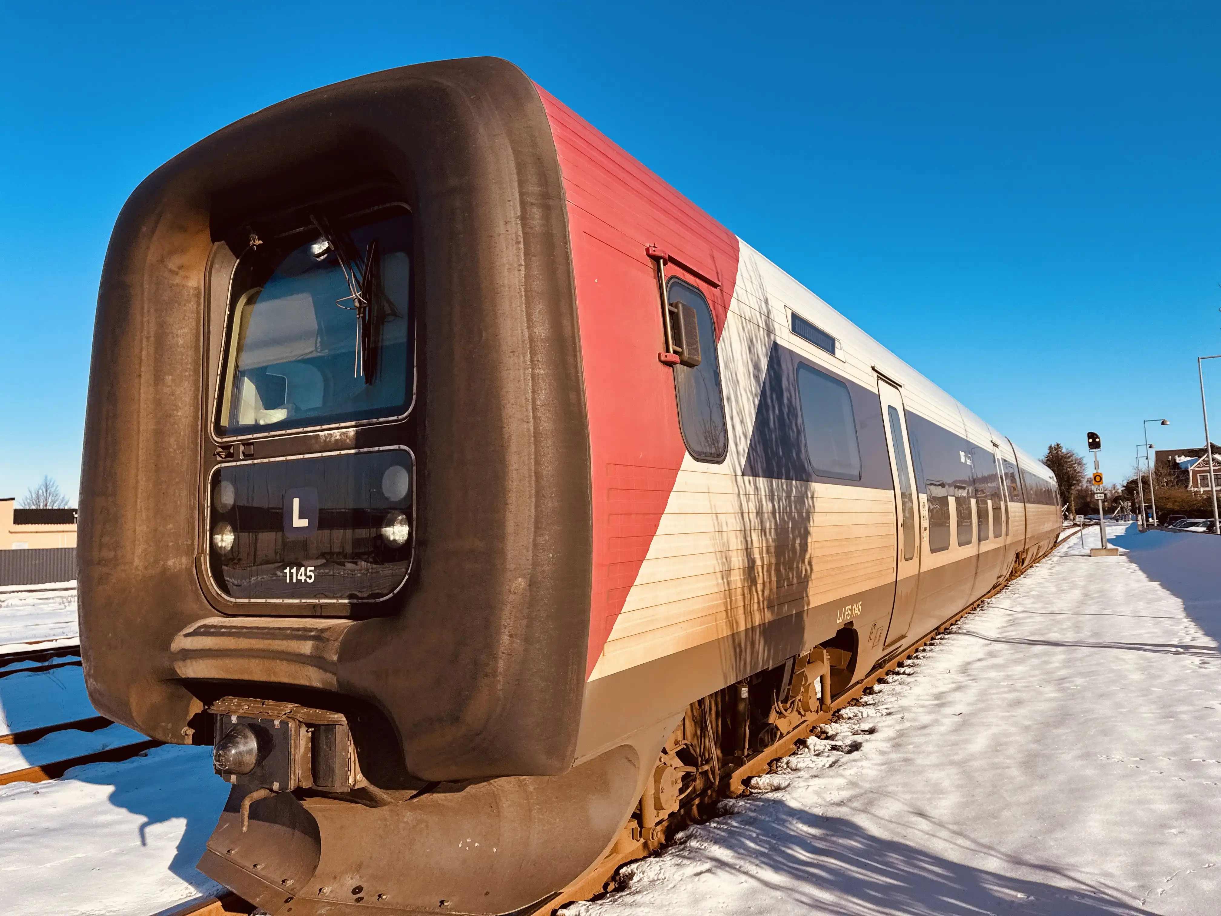 Billede af LT FS 1145, tidligere GDS-HFHJ FS 1145 fotograferet ud for Nakskov Station.