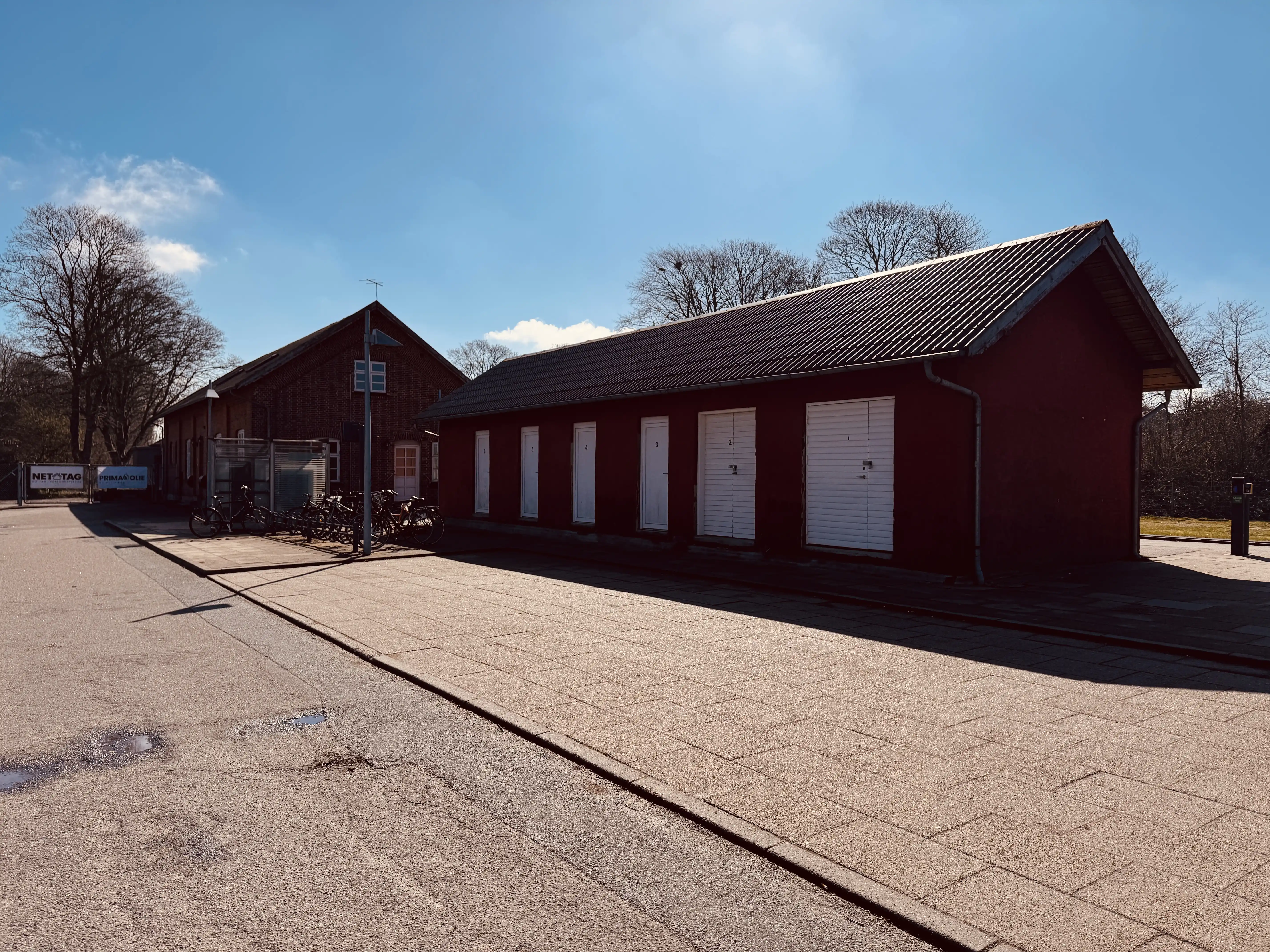 Billede af det gamle varehus ved Bording Station.