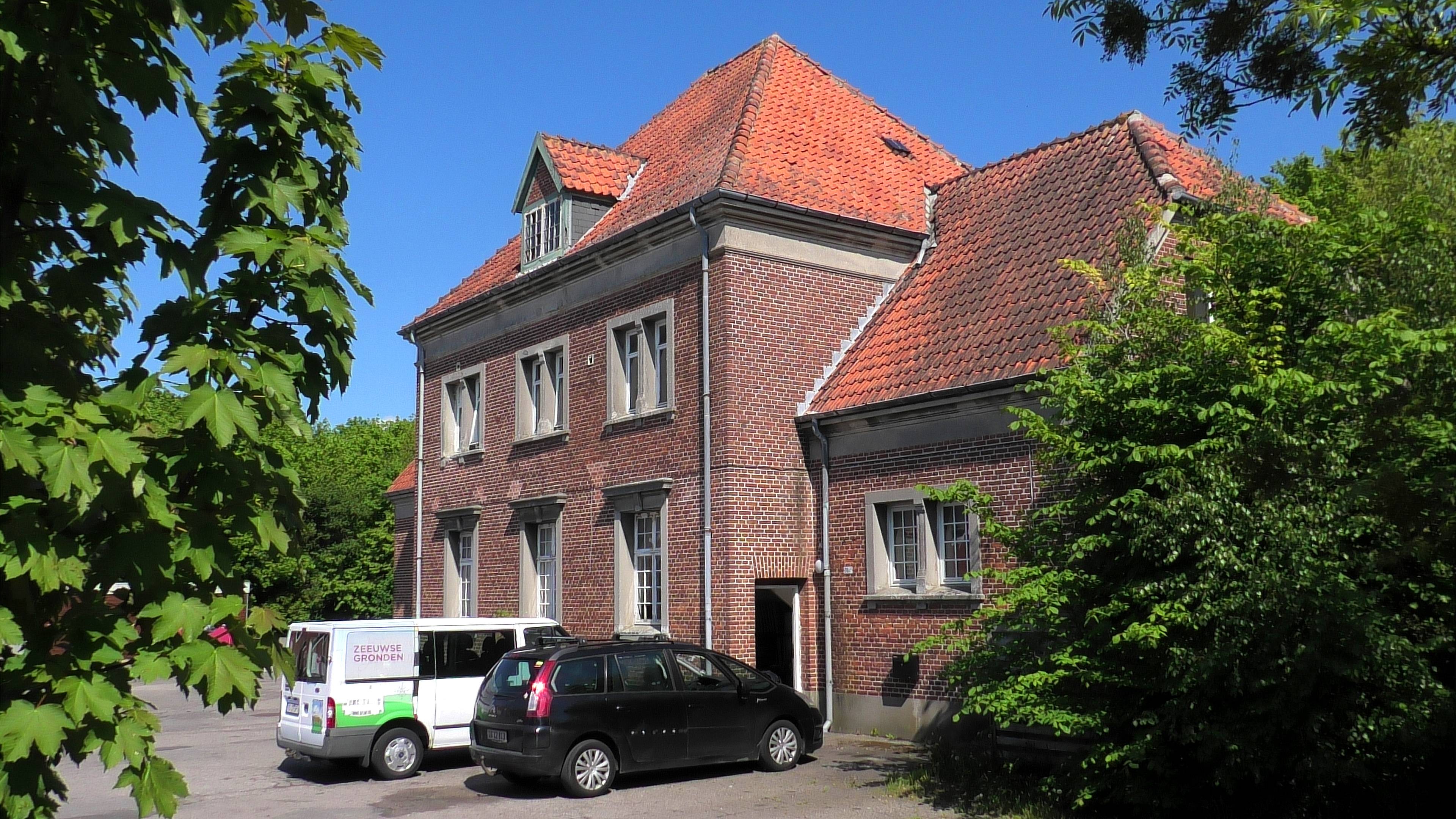 Billede af Rødby Havn Station set fra sydvest.