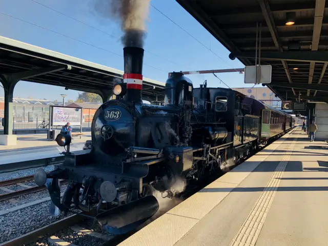 Billede af DSB K 563 fotograferet ud for Odense Banegård Center.