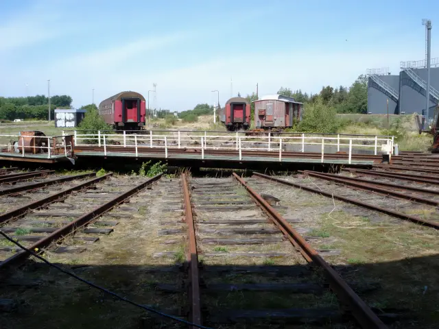 Billede af remiseområdet ved Gedser Station.