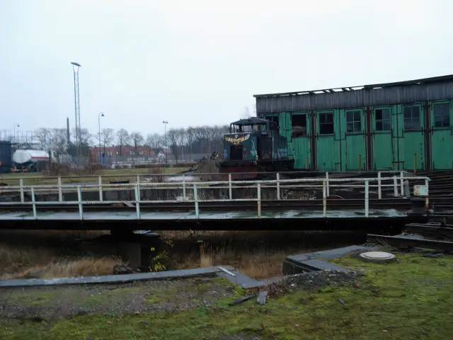 Billede af remiseområdet ved Gedser Station.