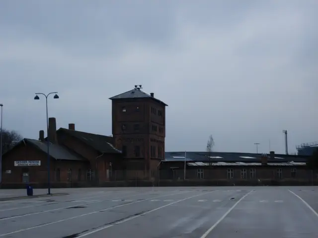 Billede af remiseområdet ved Gedser Station.