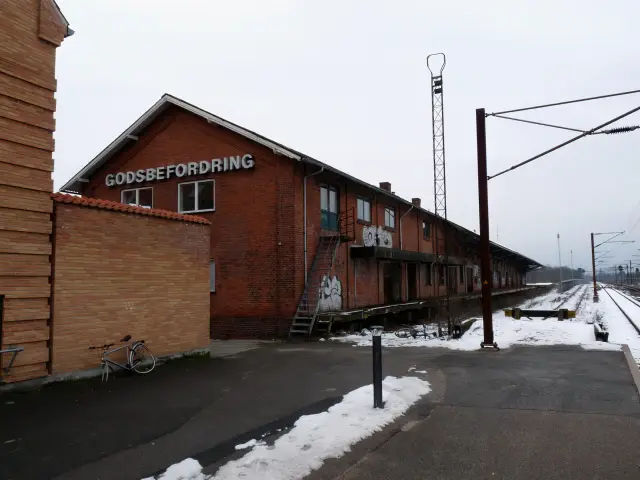 Billede af Slagelse Stations varehus.