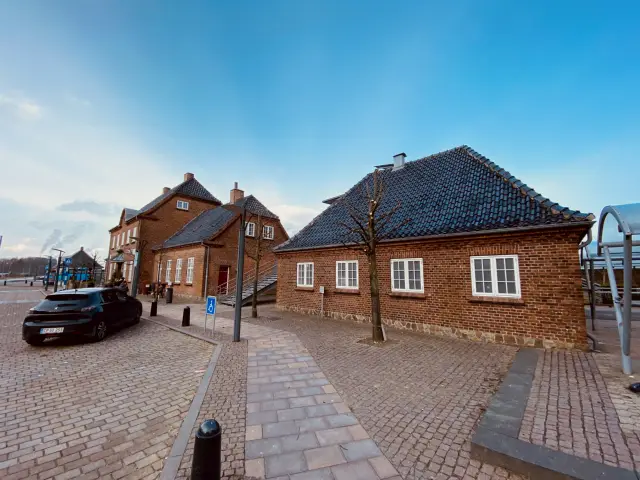 Billede af Brande Station.