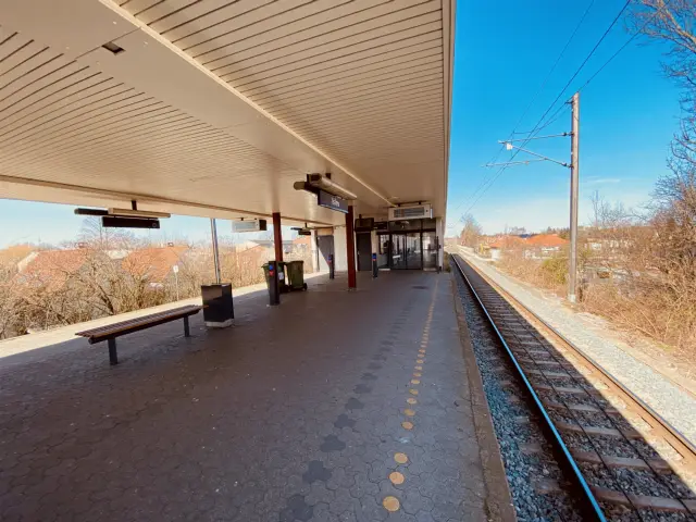 Billede af Islev S-togstrinbræt.