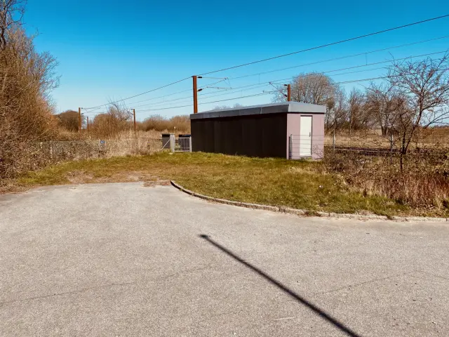 Billede af Farris Station er nedrevet, men den har ligget her.