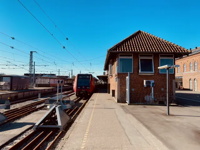 Billede af Hillerød Station.