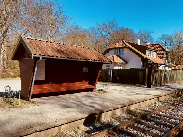 Billede af Hellebæk Station.