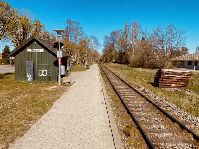 Billede af Skibstrup Station.