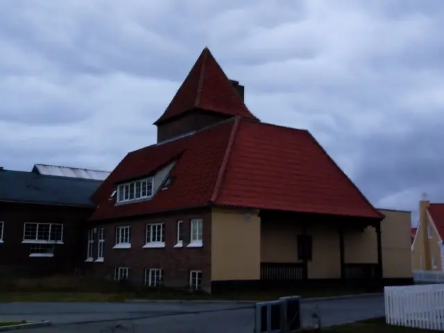 Billede af Skagen Stations remise.