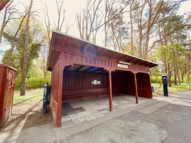 Billede af Ravnholm Station.