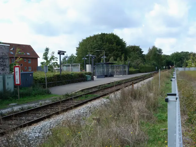 Billede af Hjallese Station, som er nedrevet, men den har ligget her.
