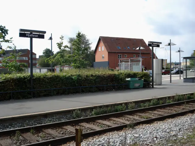 Billede af Hjallese Station.