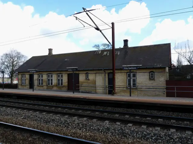 Billede af Viby Sjælland Stations pakhus.
