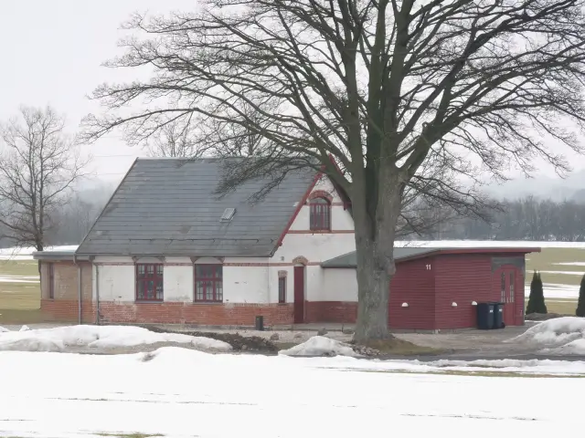 Billede af Snesere Station.