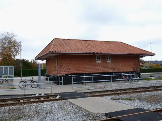 Billede af Strandby Stations pakhus.